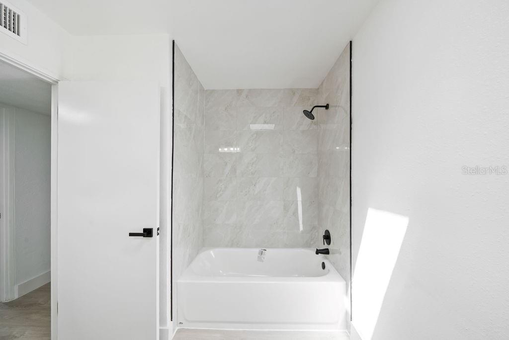 Image 20 of 38 For 640 Westward Circle