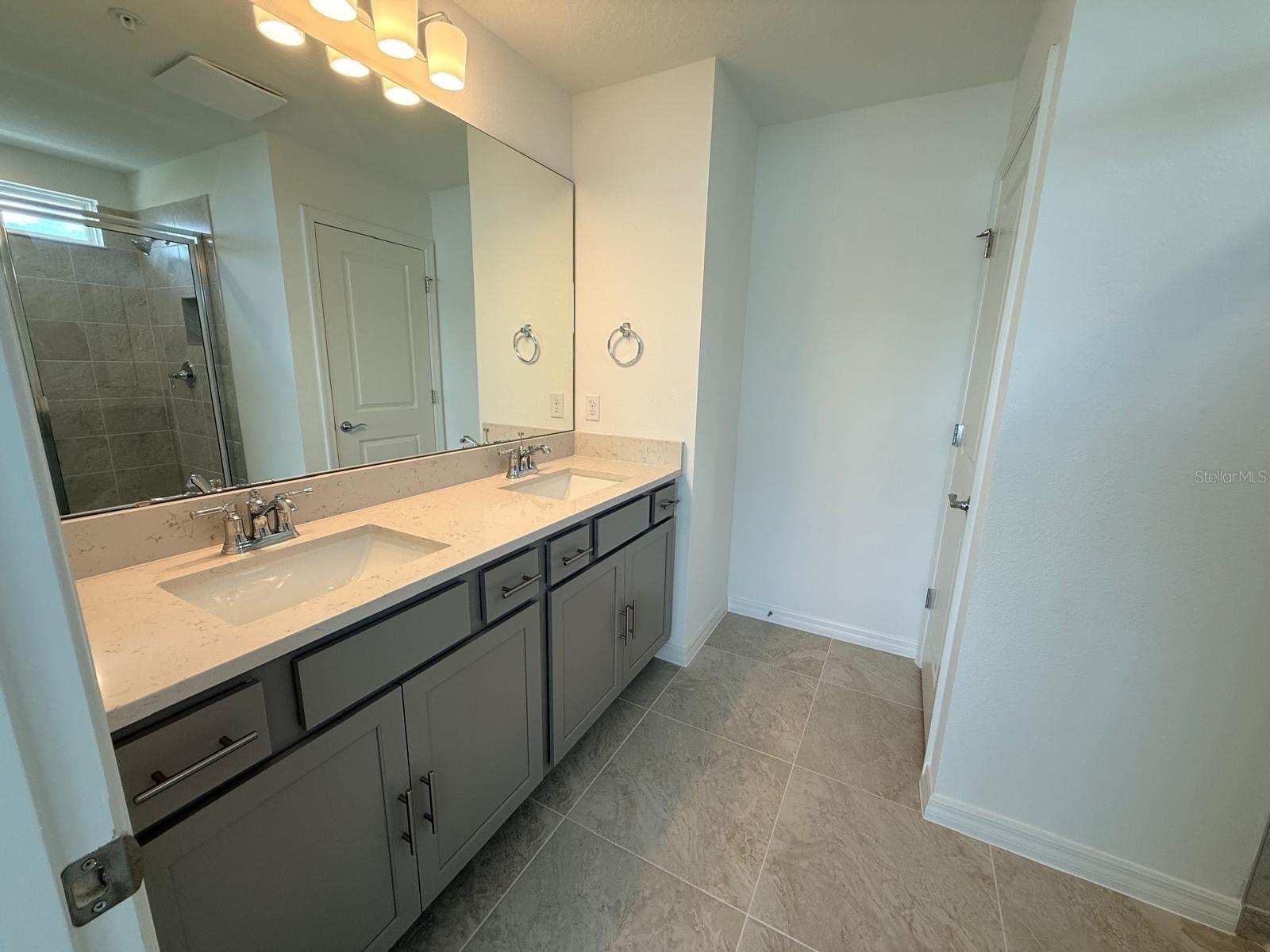 Image 10 of 27 For 4628 Orchard View Alley