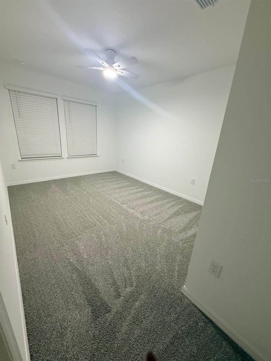 Image 14 of 27 For 4628 Orchard View Alley