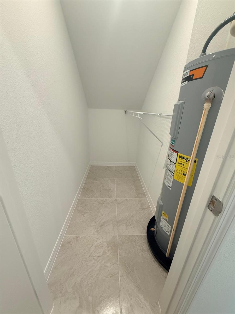 Image 19 of 27 For 4628 Orchard View Alley