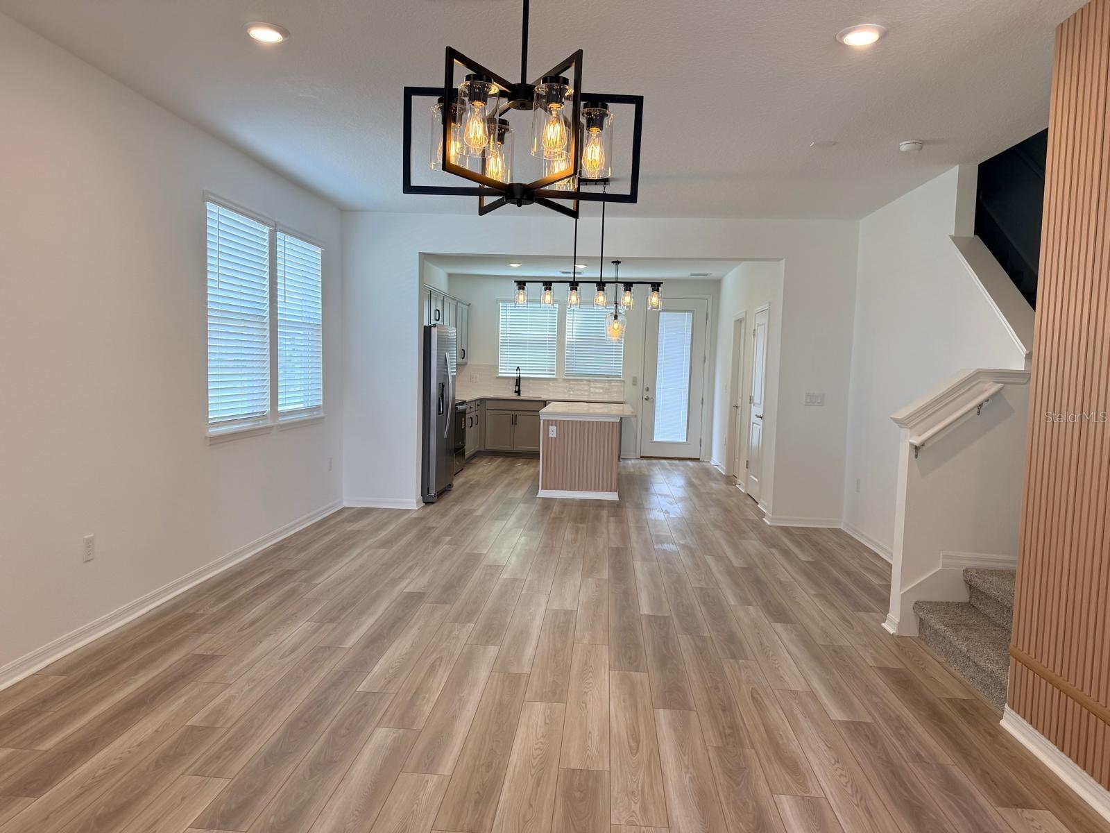 Image 5 of 27 For 4628 Orchard View Alley