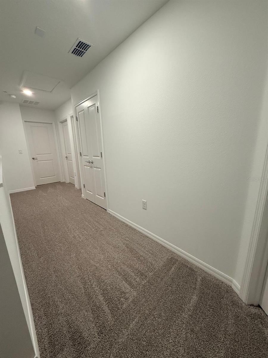 Image 6 of 27 For 4628 Orchard View Alley