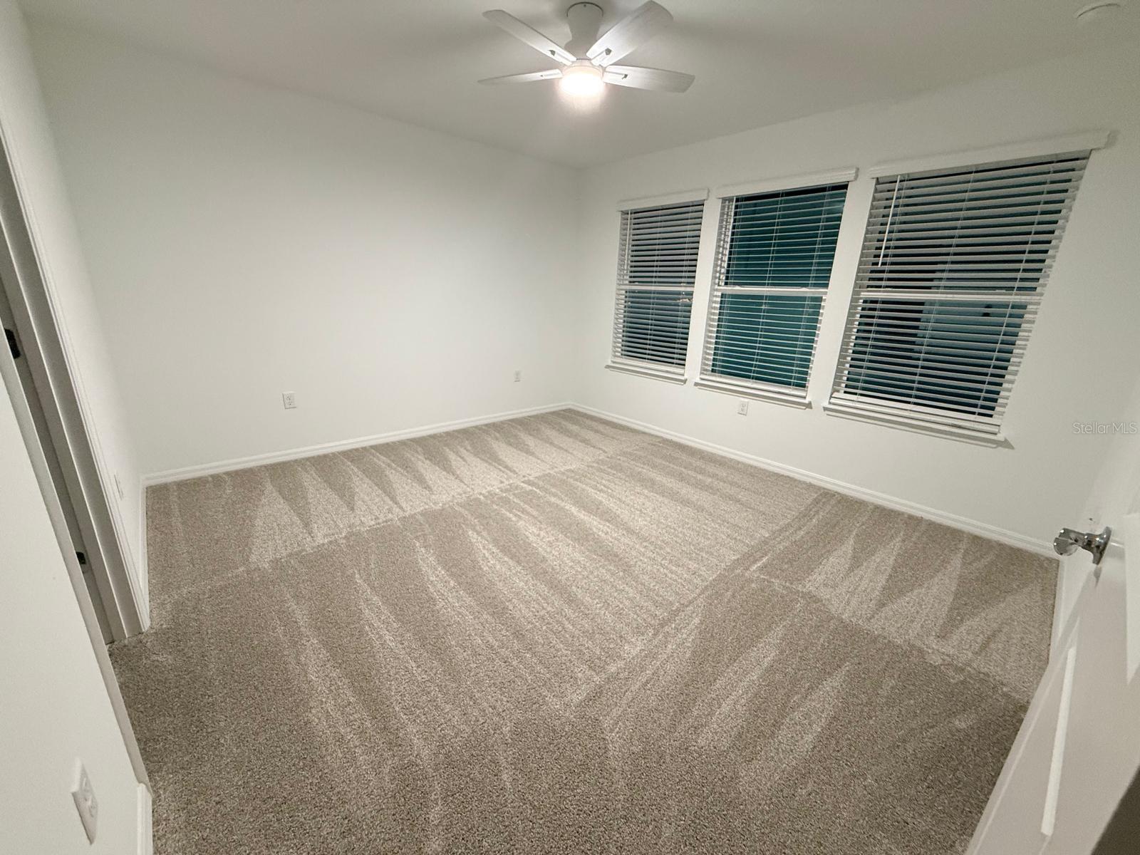 Image 7 of 27 For 4628 Orchard View Alley