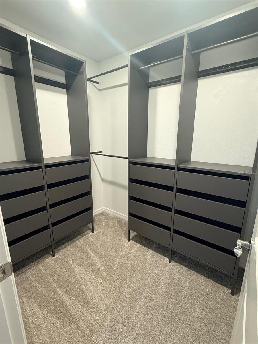 Image 8 of 27 For 4628 Orchard View Alley