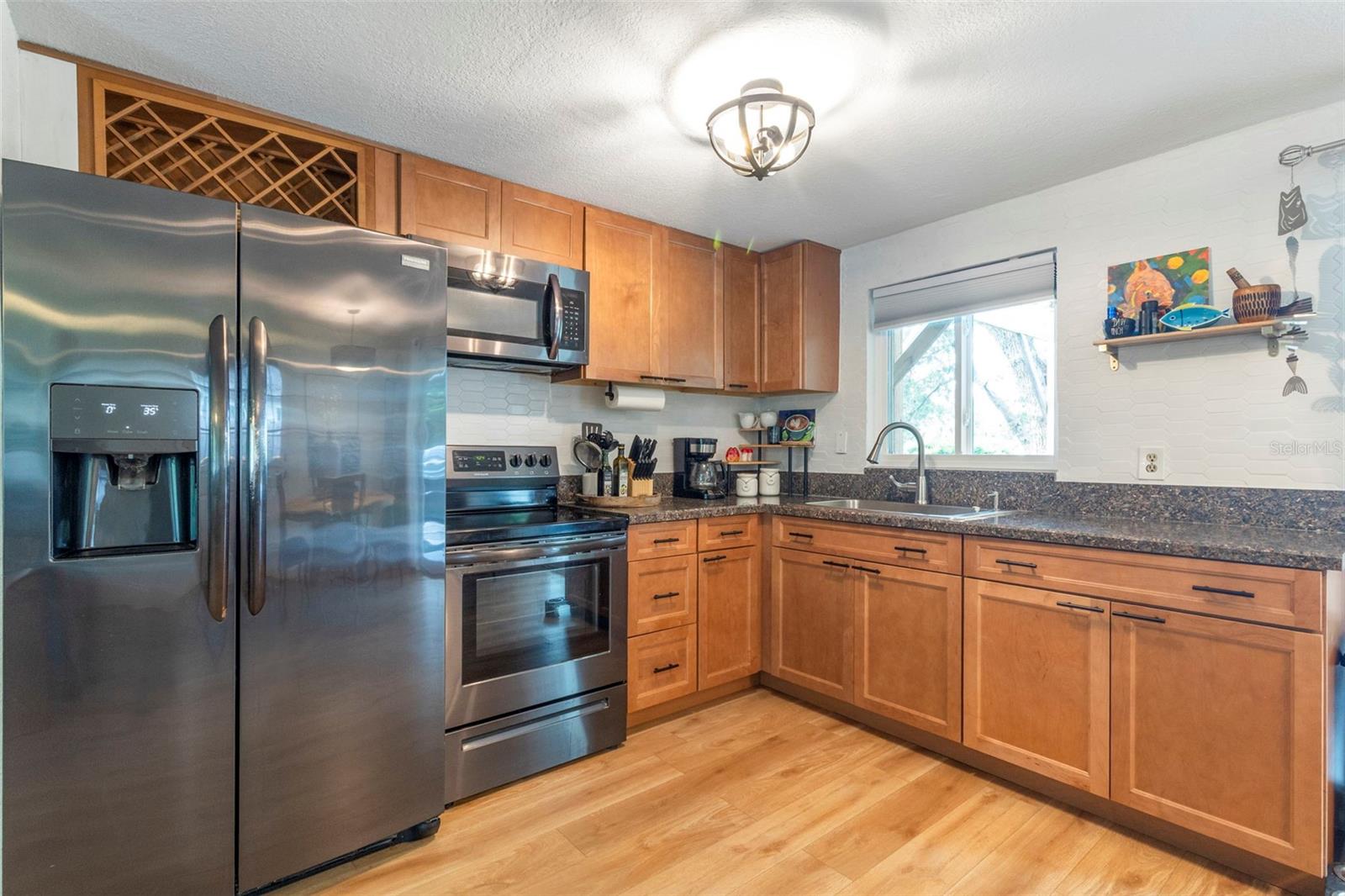 Image 10 of 44 For 2586 Auburn Boulevard