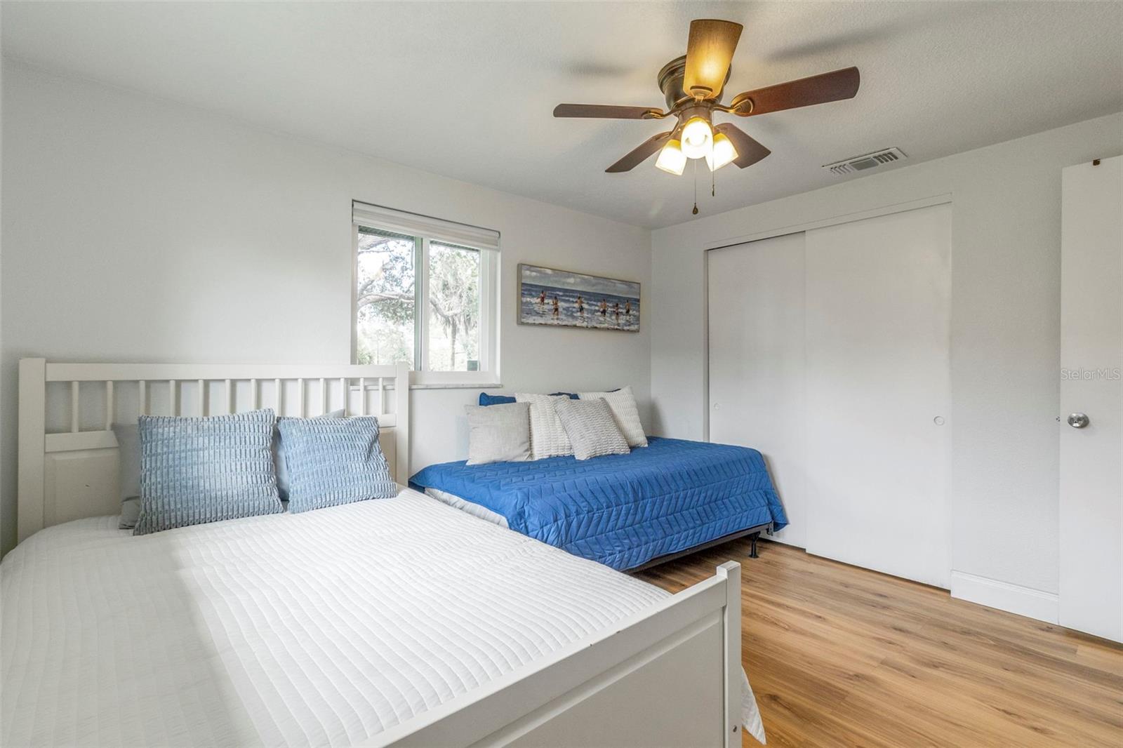 Image 22 of 44 For 2586 Auburn Boulevard