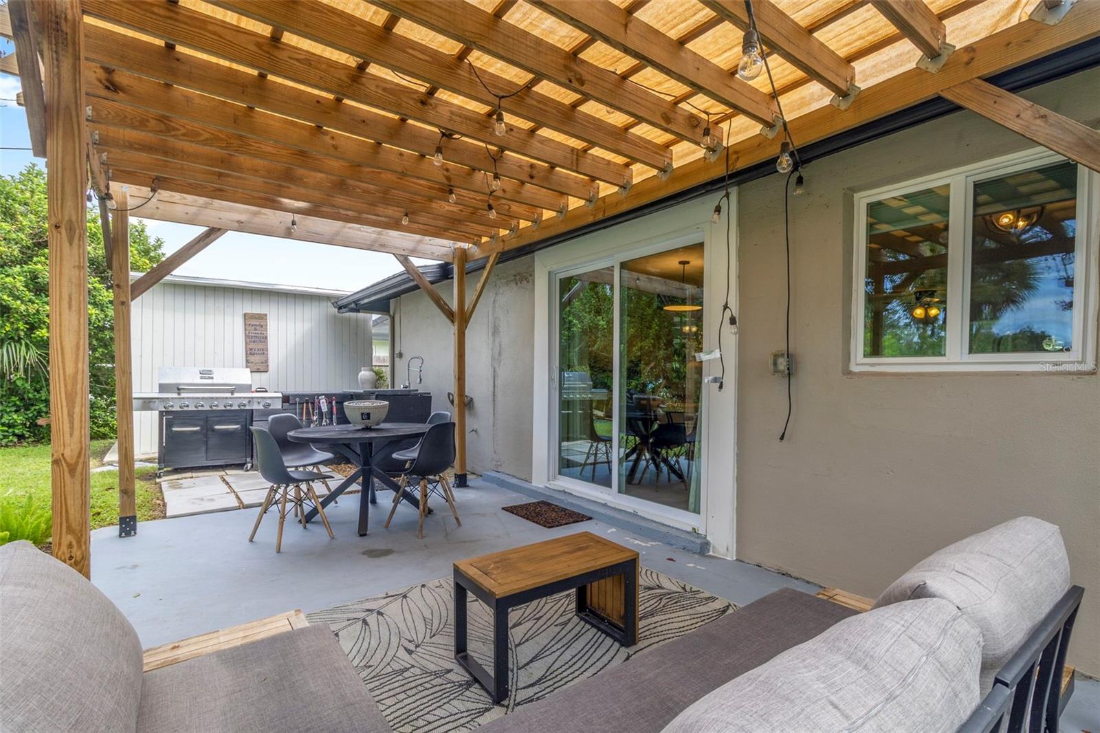 Image 25 of 44 For 2586 Auburn Boulevard