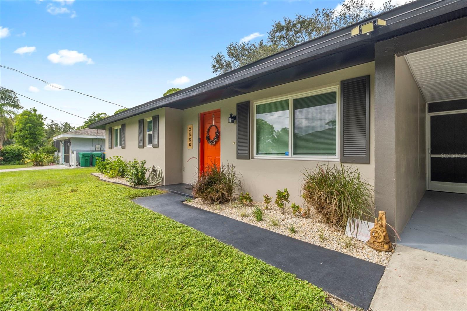 Image 3 of 44 For 2586 Auburn Boulevard