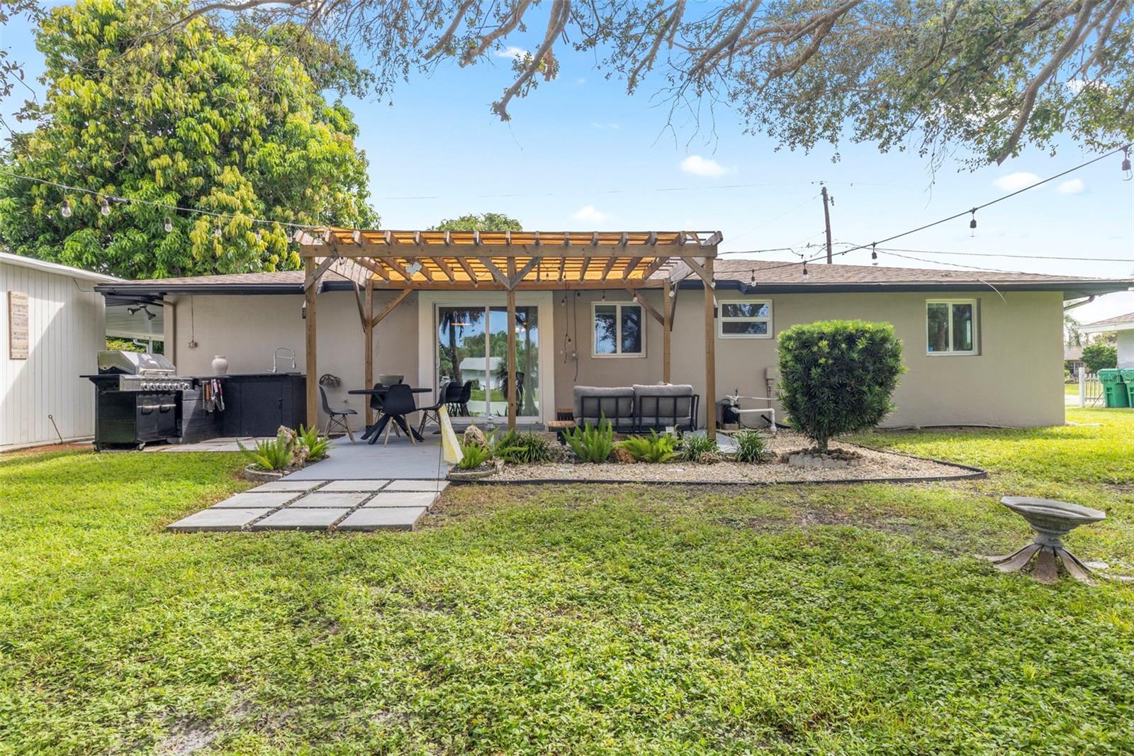 Image 39 of 44 For 2586 Auburn Boulevard