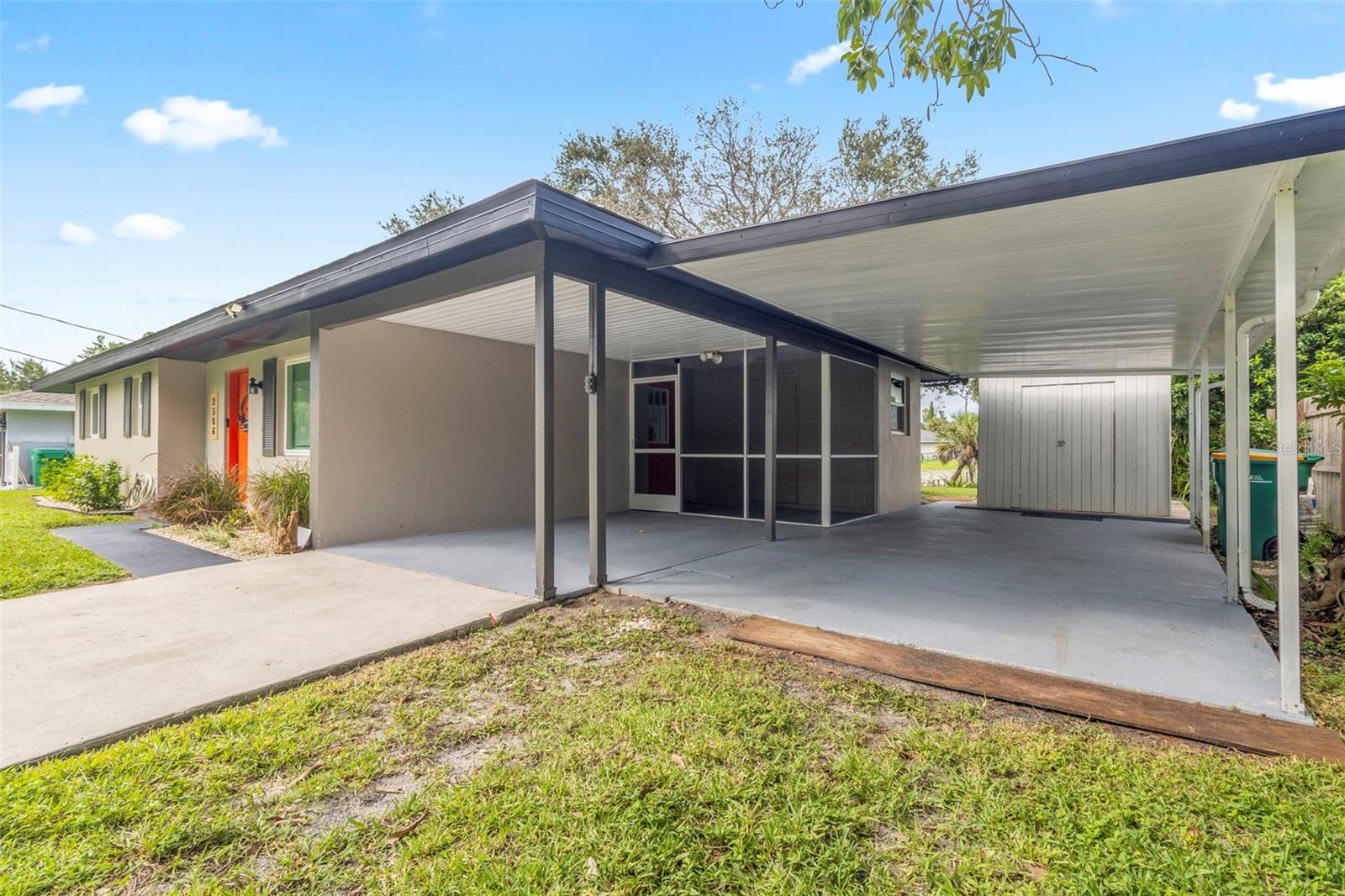 Image 4 of 44 For 2586 Auburn Boulevard