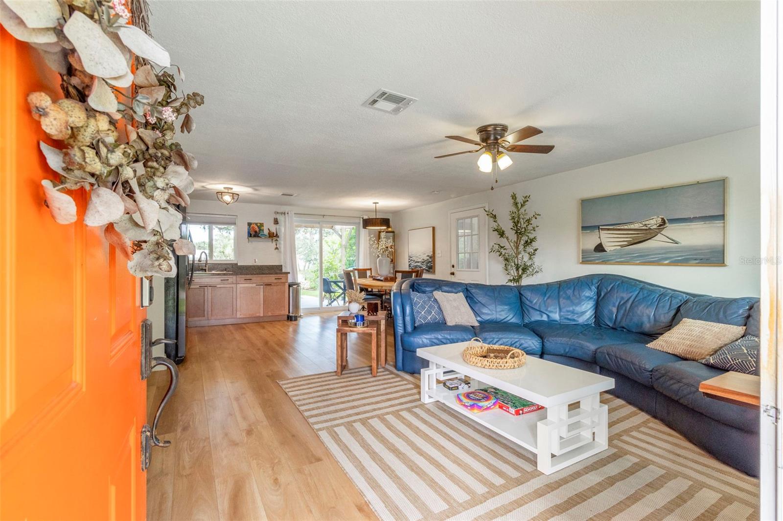 Image 7 of 44 For 2586 Auburn Boulevard