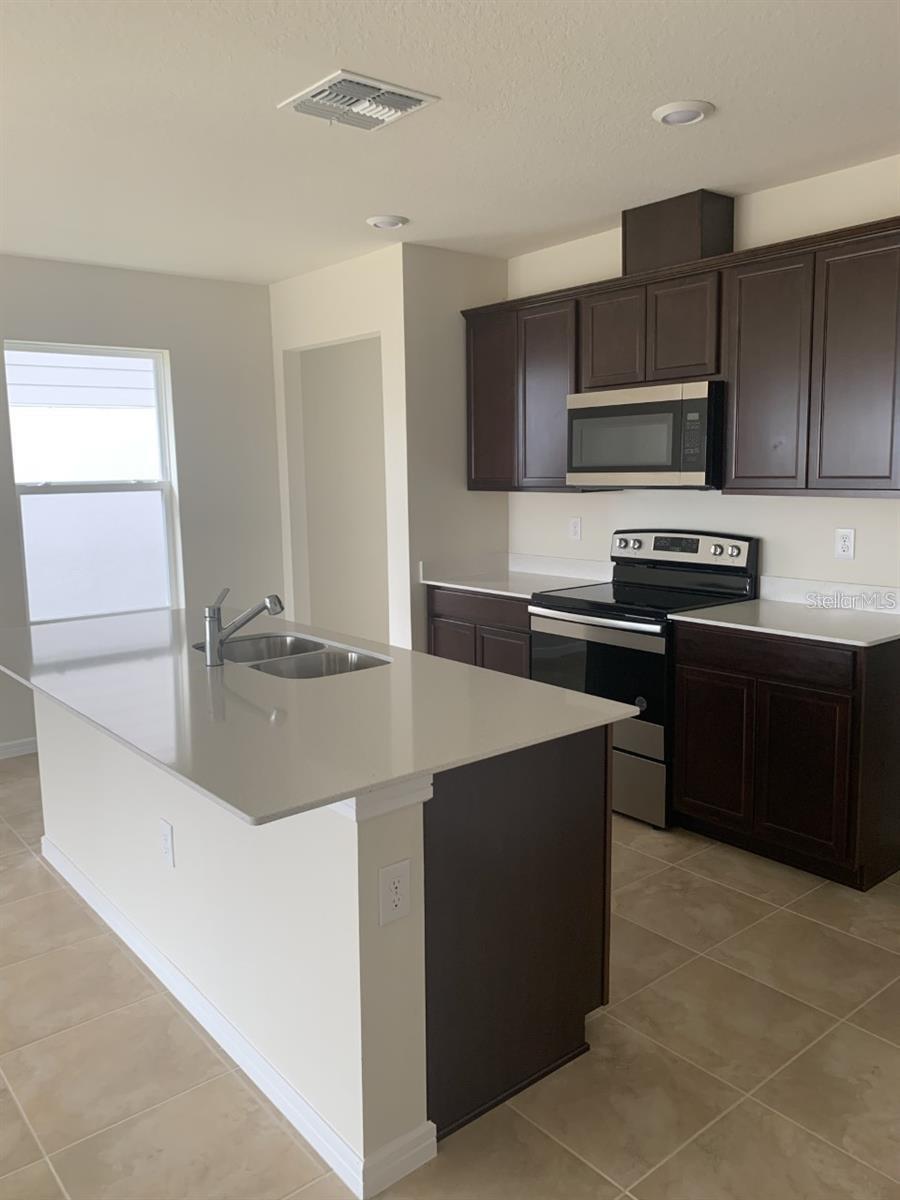 Image 5 of 16 For 7363 Catania Loop