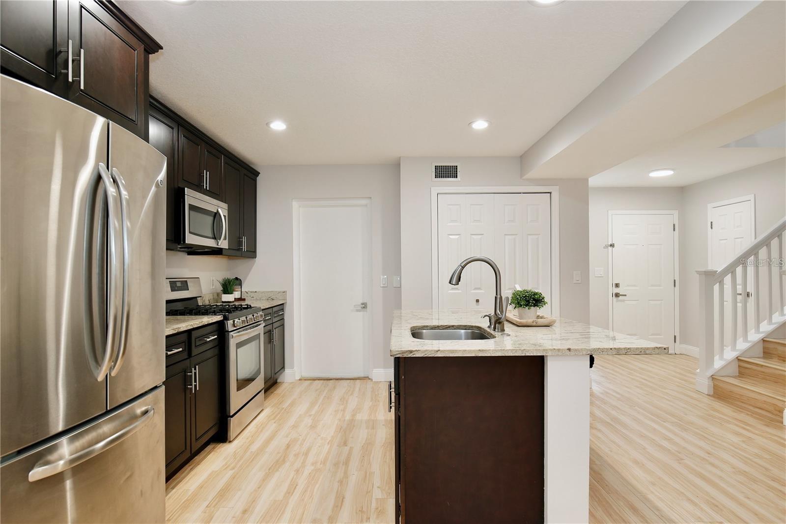 Image 5 of 33 For 112 Heron Bay Circle