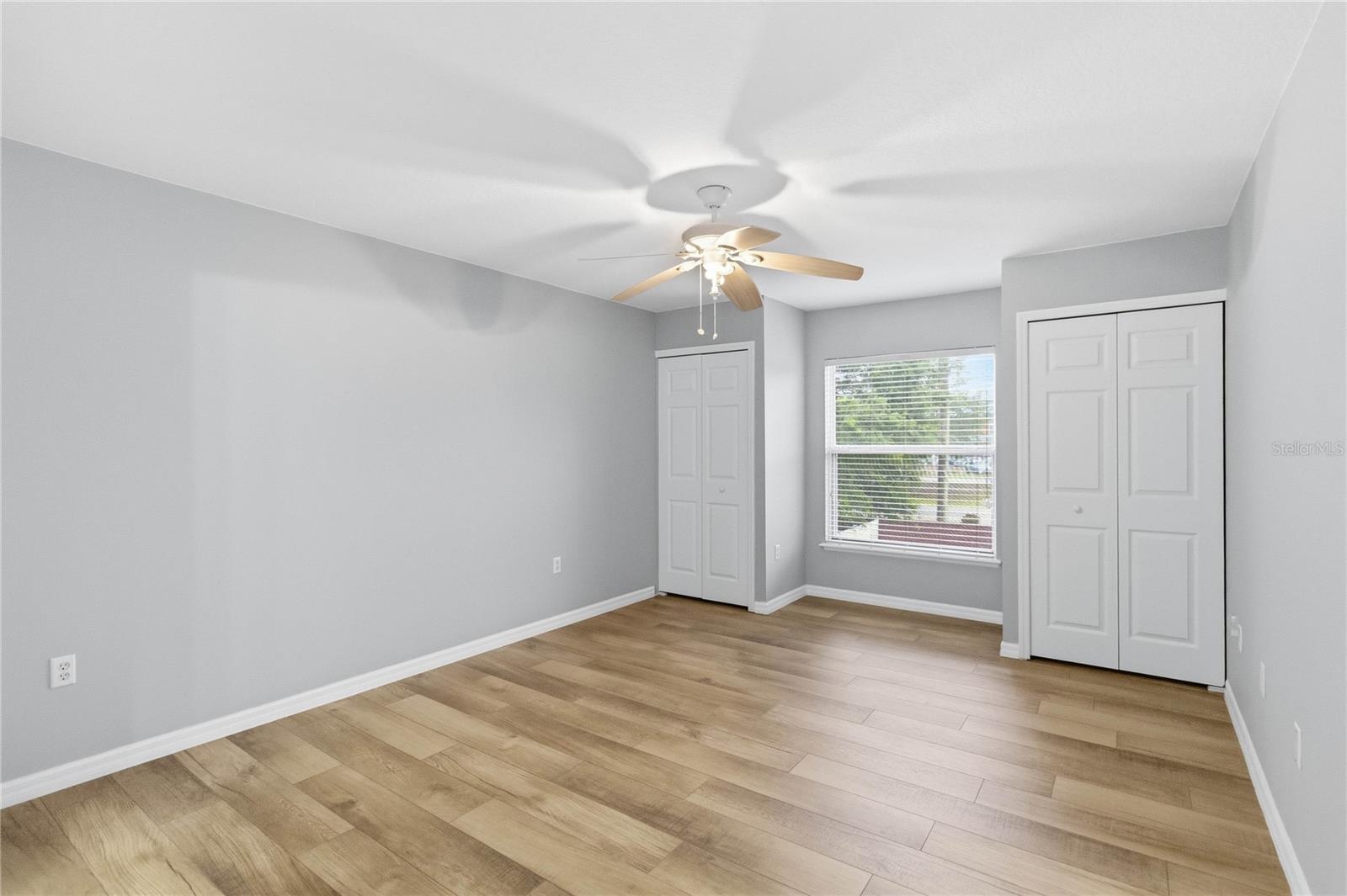 Image 23 of 35 For 121 Festive Court