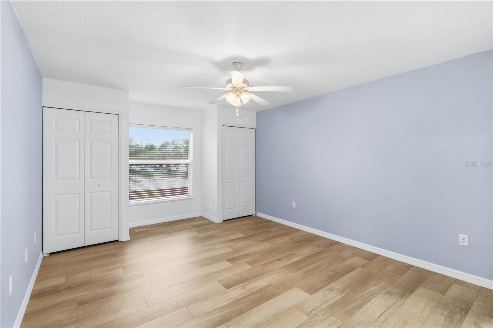 Image 25 of 35 For 121 Festive Court