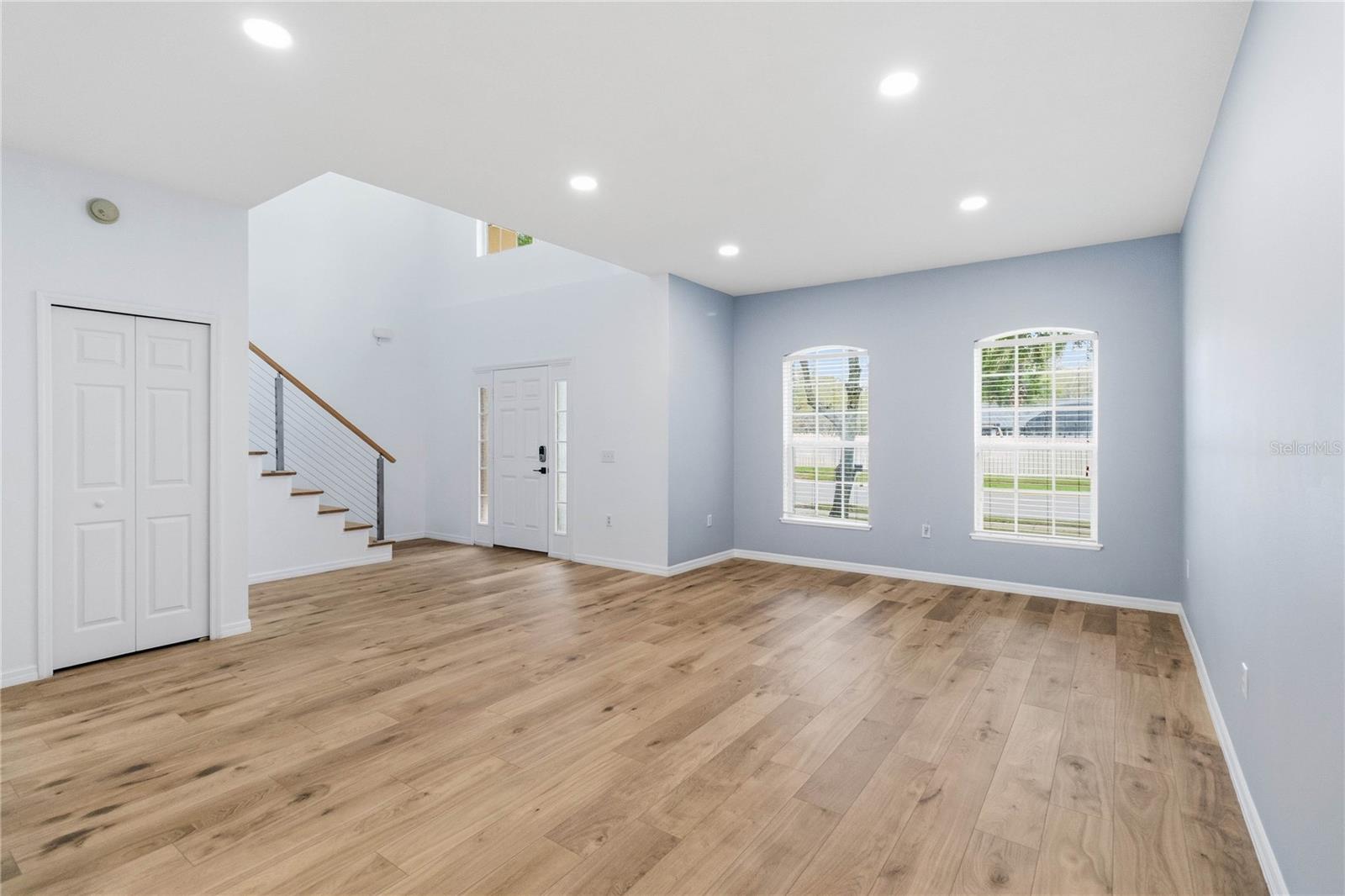 Image 3 of 35 For 121 Festive Court