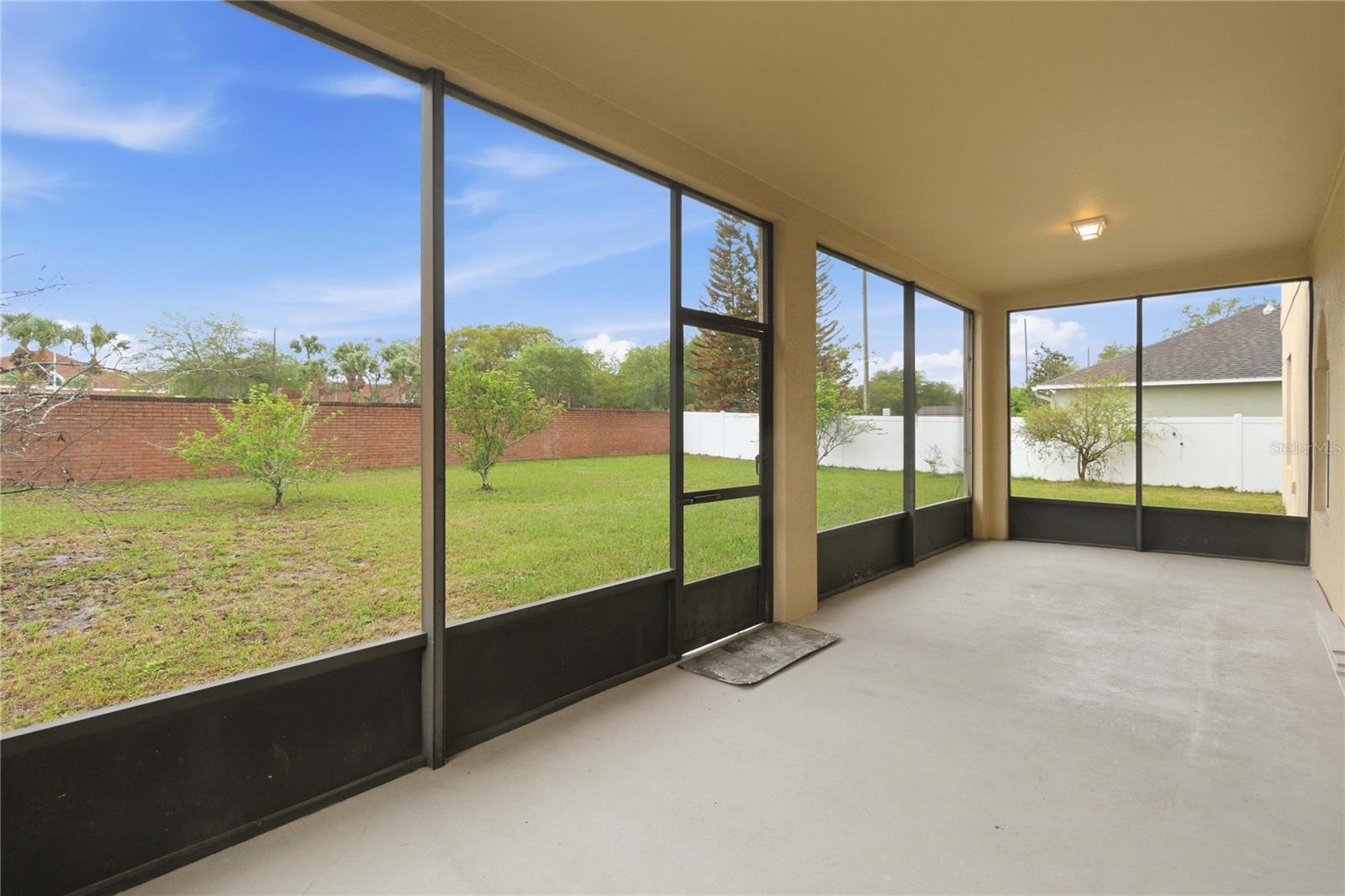 Image 30 of 35 For 121 Festive Court