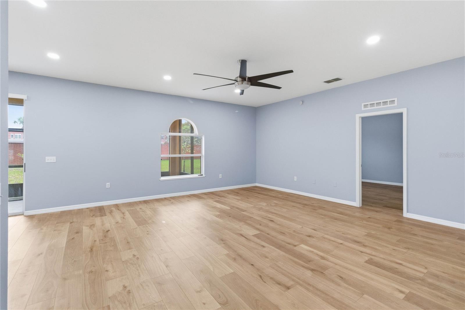 Image 6 of 35 For 121 Festive Court