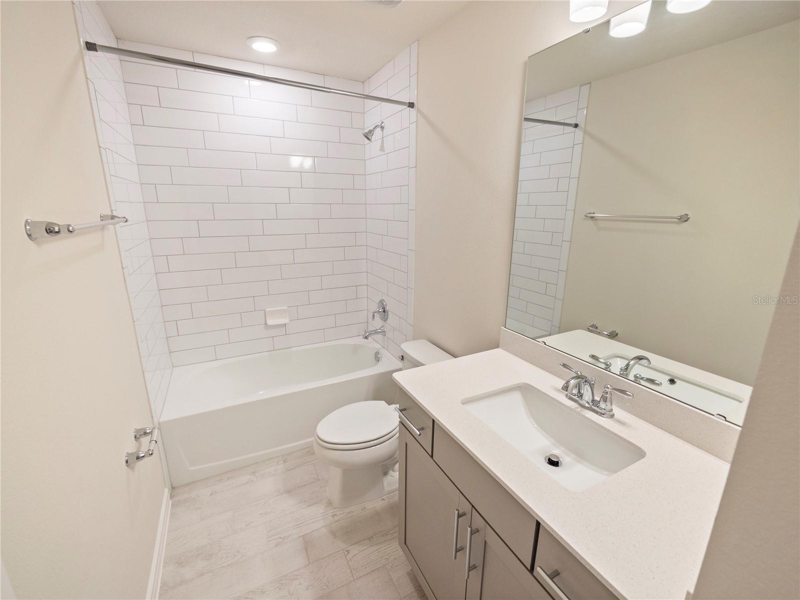 Image 19 of 25 For 14354 Orchid Island Drive