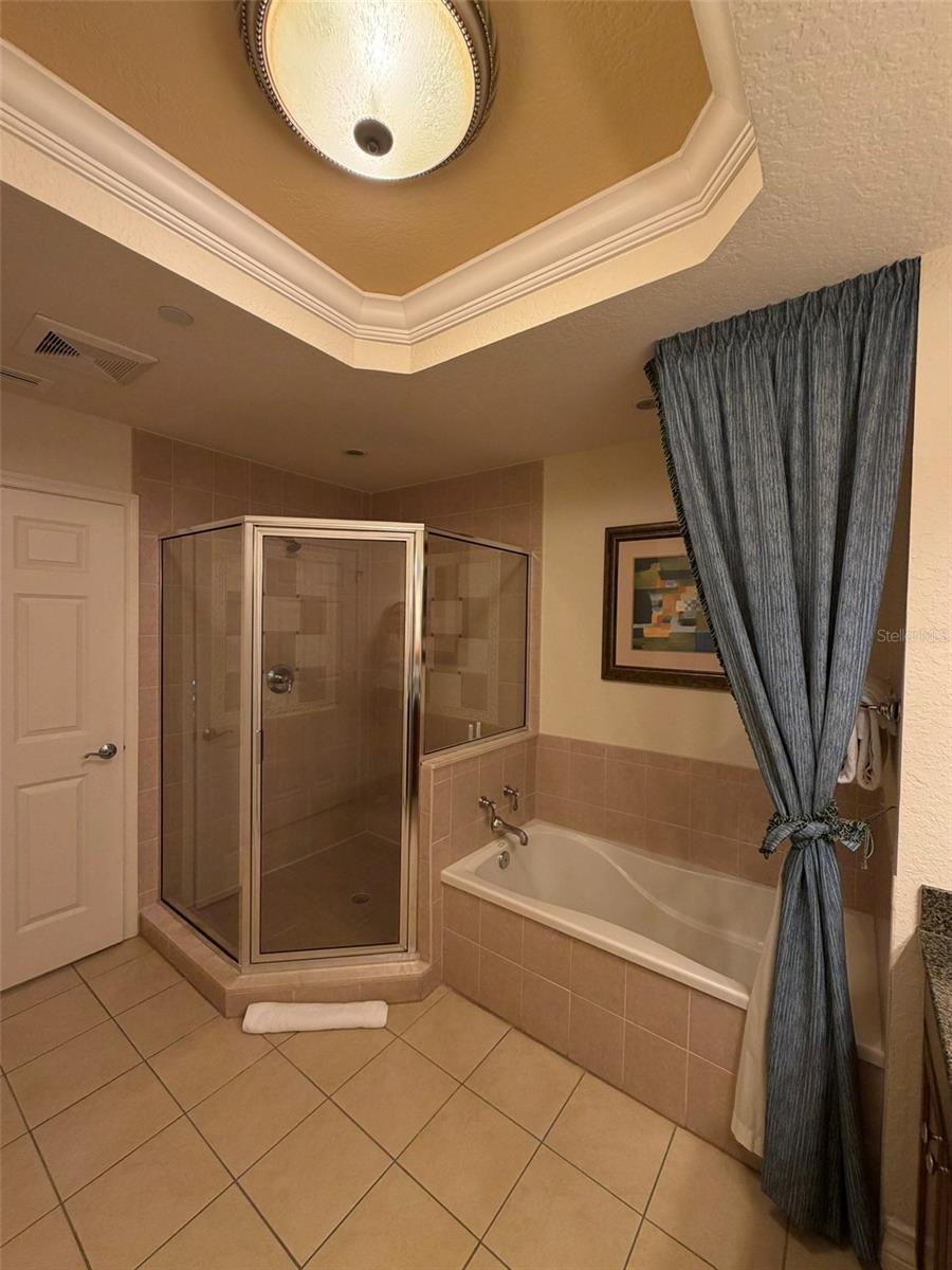 Image 18 of 50 For 7656 Whisper Way 401