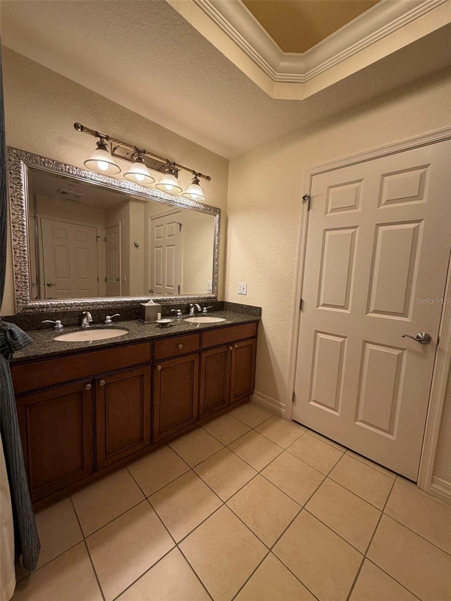 Image 19 of 50 For 7656 Whisper Way 401