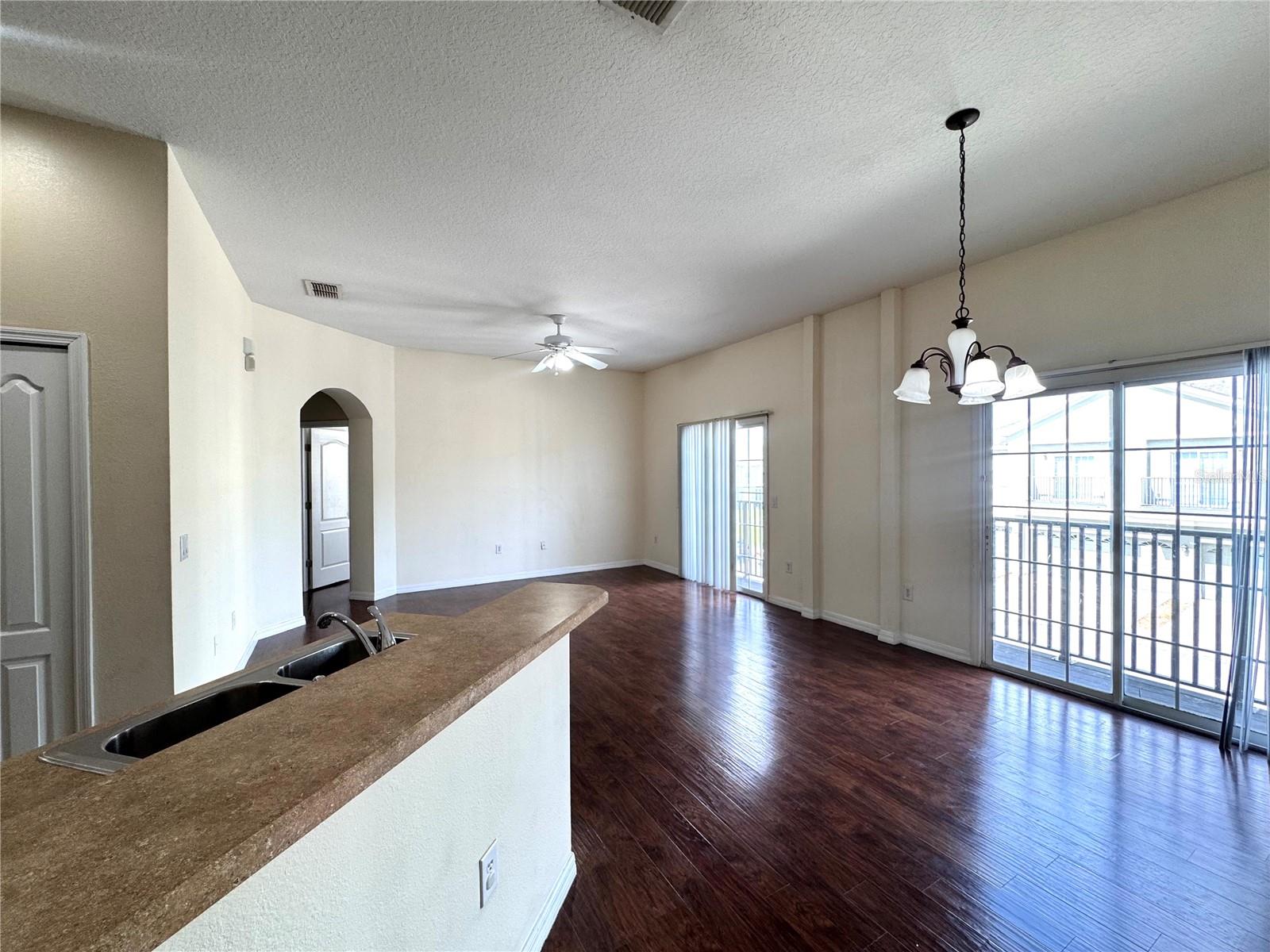 Image 4 of 23 For 1985 Estancia Circle