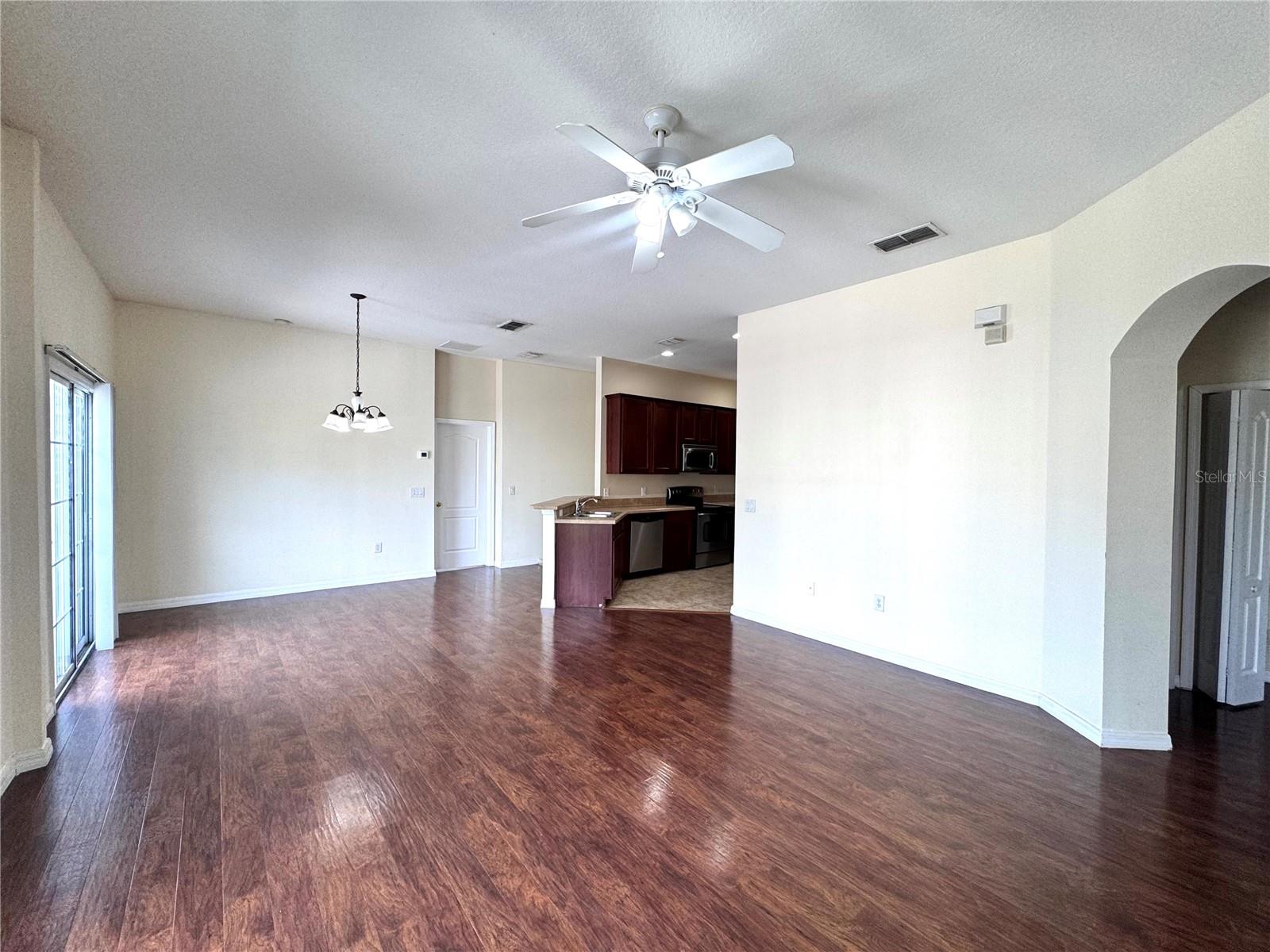 Image 5 of 23 For 1985 Estancia Circle