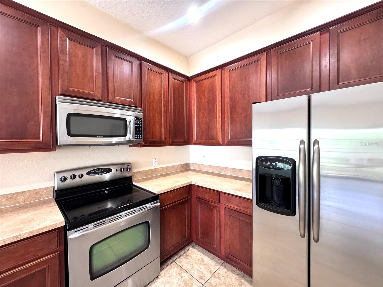 Image 9 of 23 For 1985 Estancia Circle