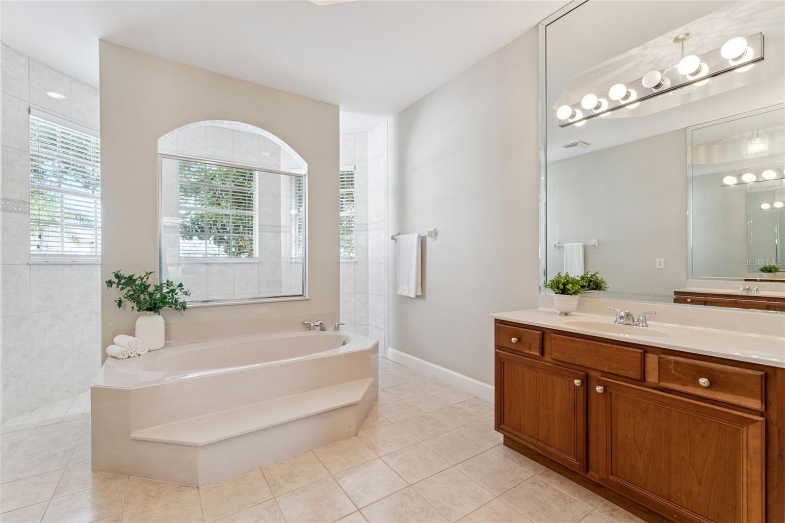 Image 26 of 67 For 13335 Paloma Drive