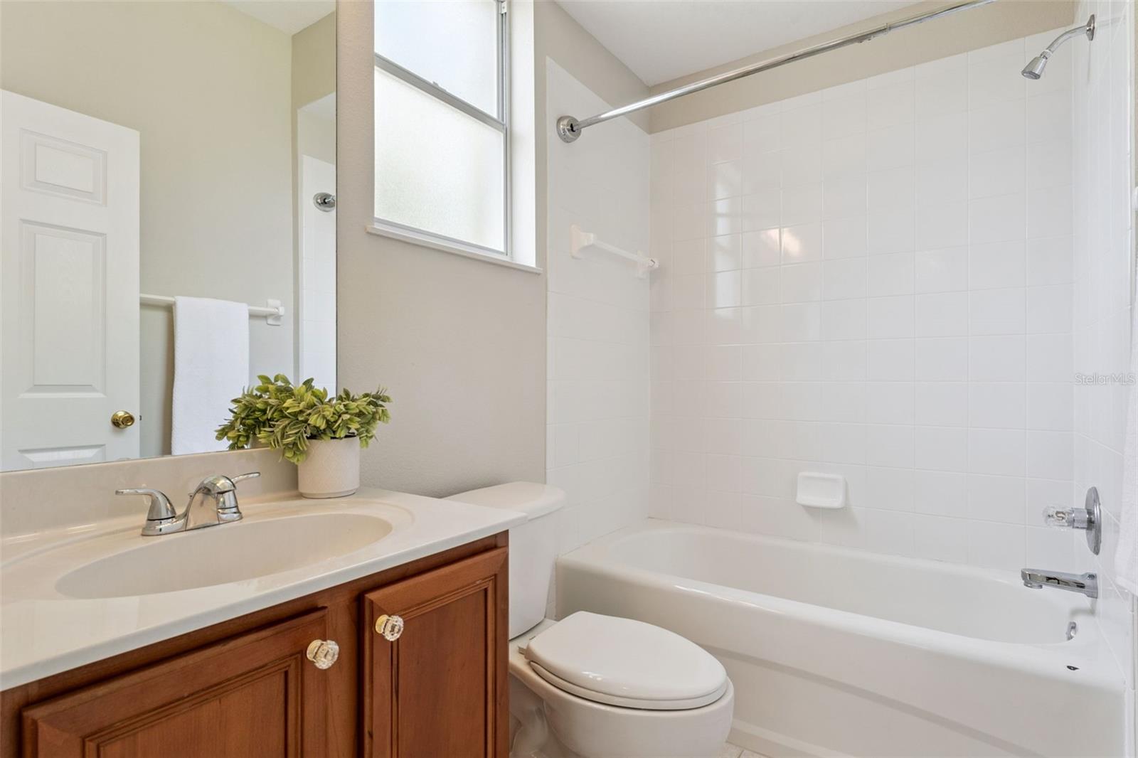 Image 36 of 67 For 13335 Paloma Drive