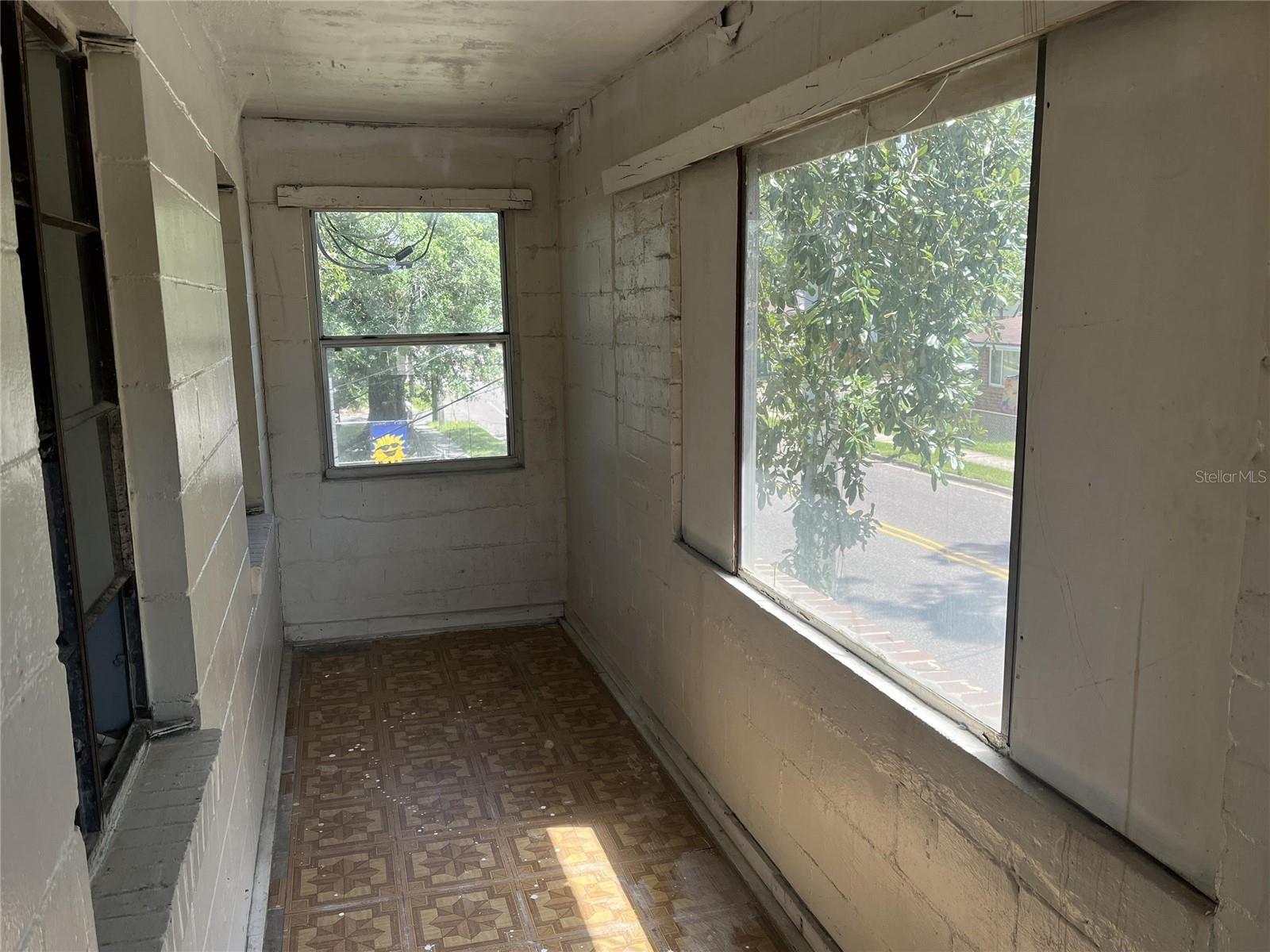 Image 9 of 10 For 2312 Fairfax Street