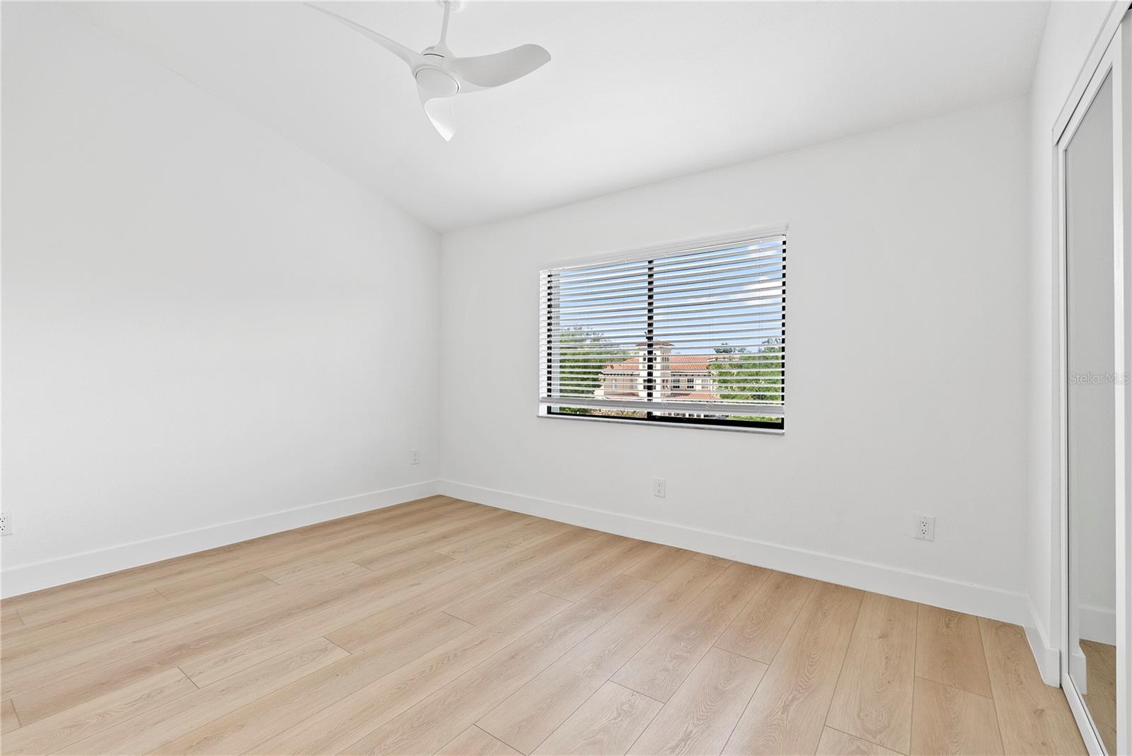 Image 19 of 31 For 148 Sandlewood Trail