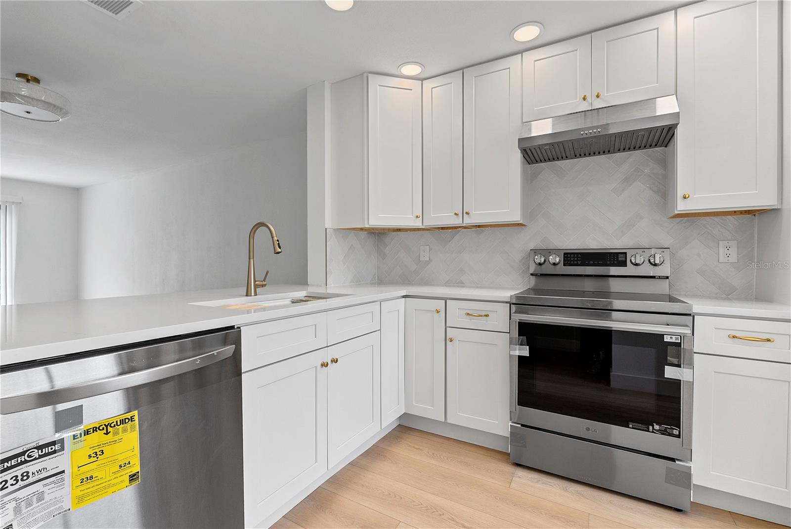 Image 4 of 31 For 148 Sandlewood Trail