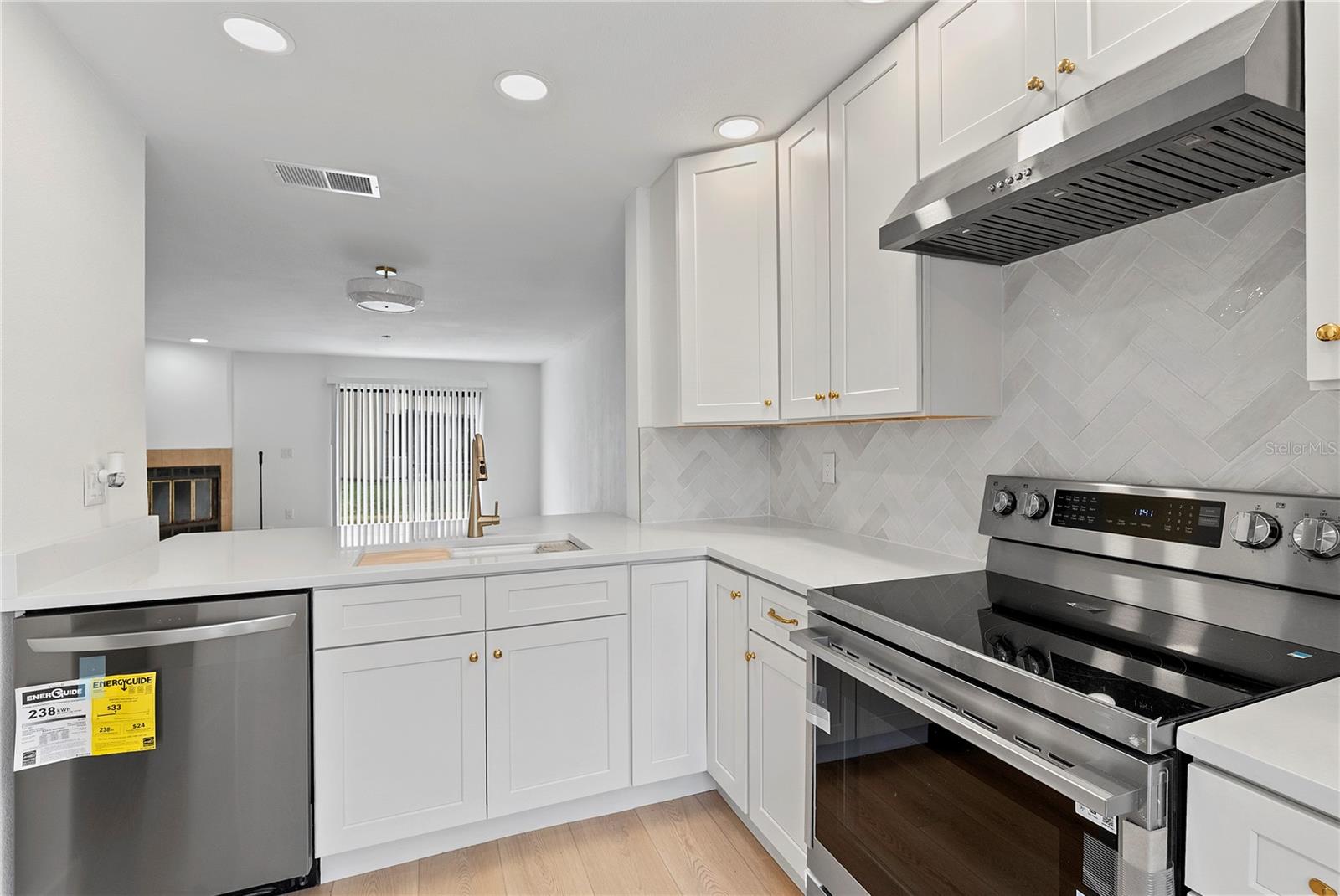 Image 7 of 31 For 148 Sandlewood Trail