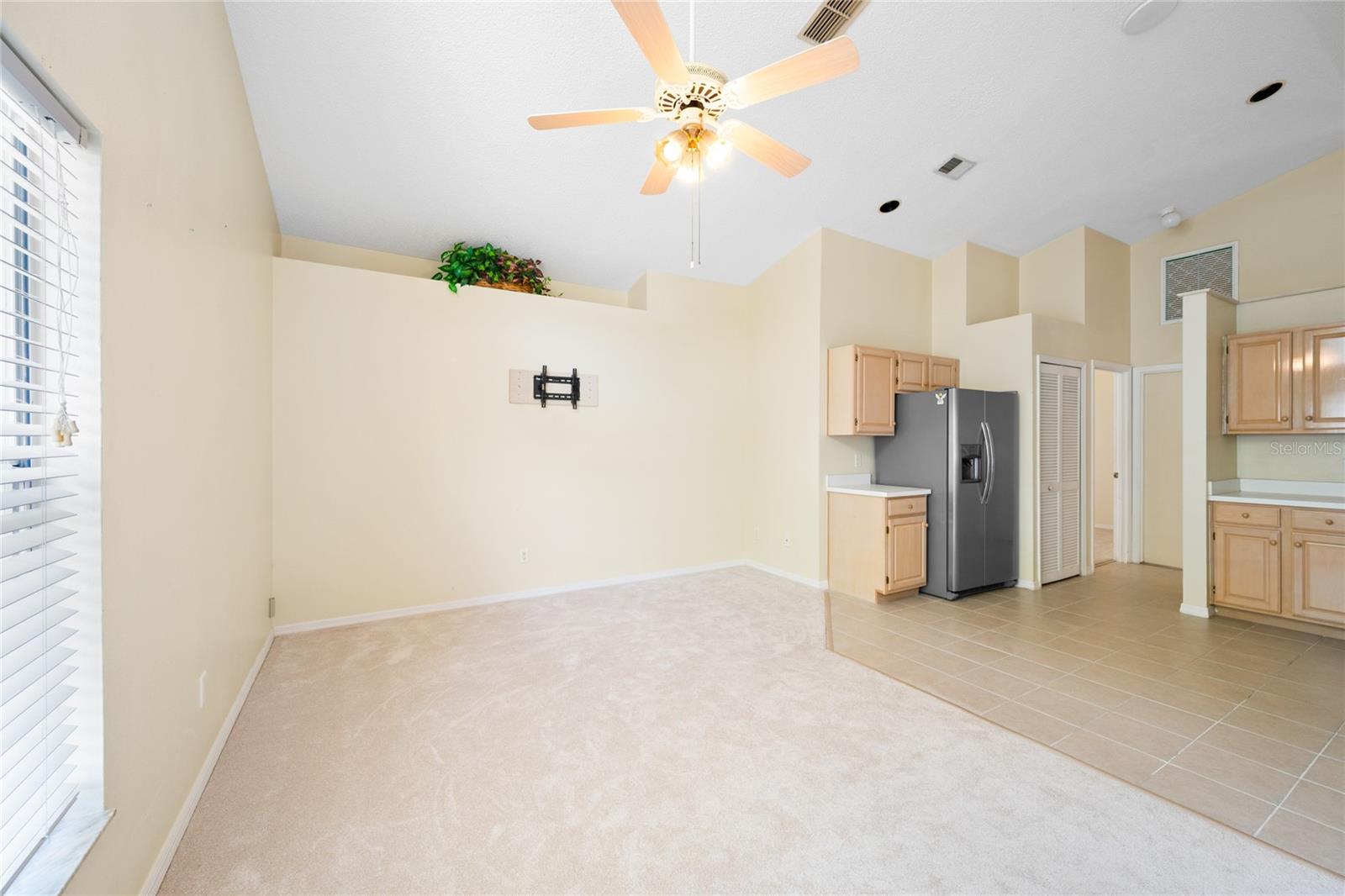 Image 13 of 37 For 2419 Maywood Street