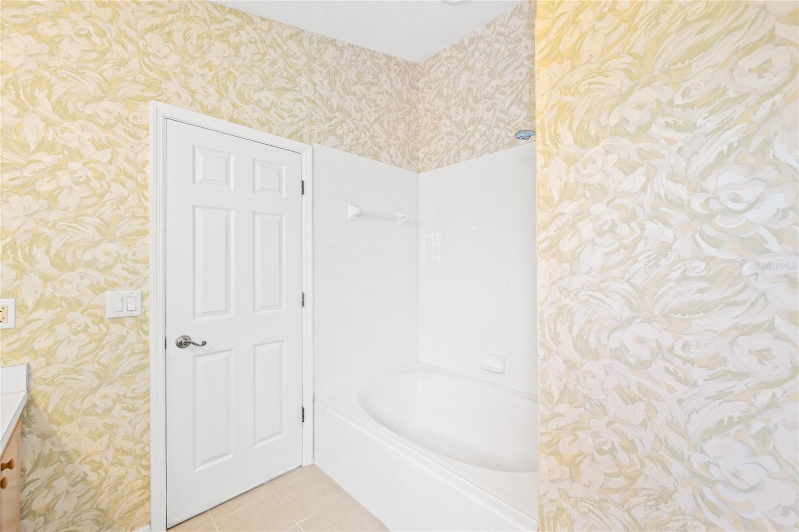 Image 18 of 37 For 2419 Maywood Street