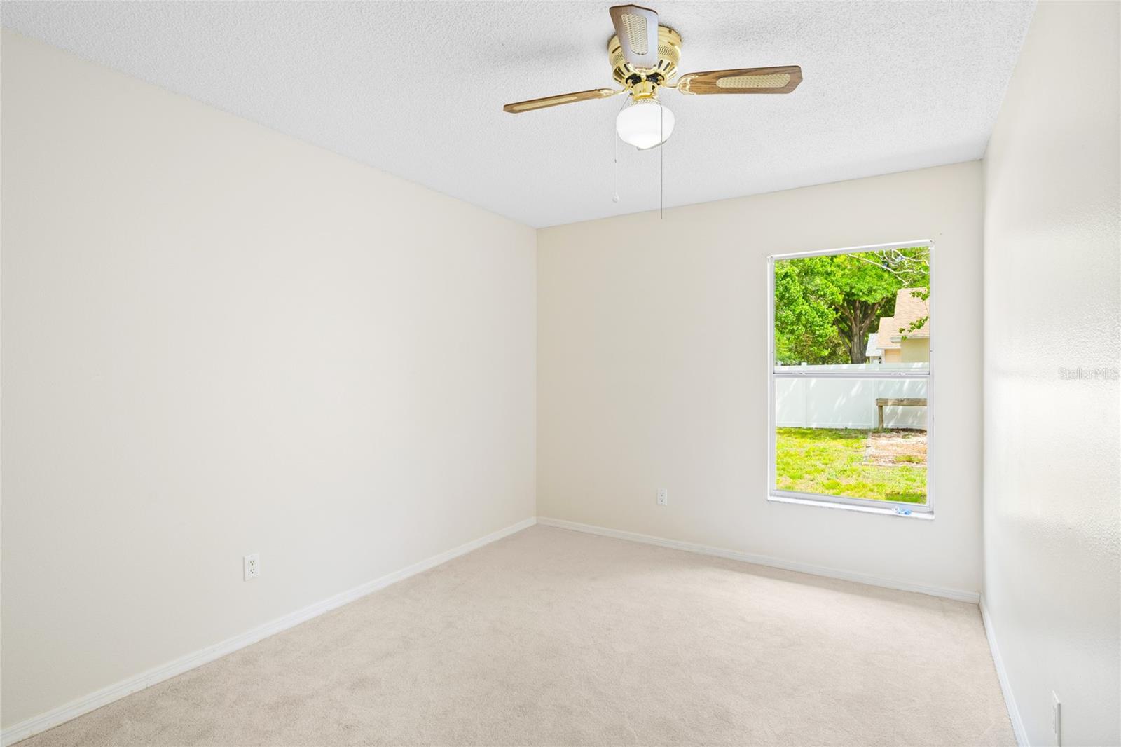 Image 23 of 37 For 2419 Maywood Street