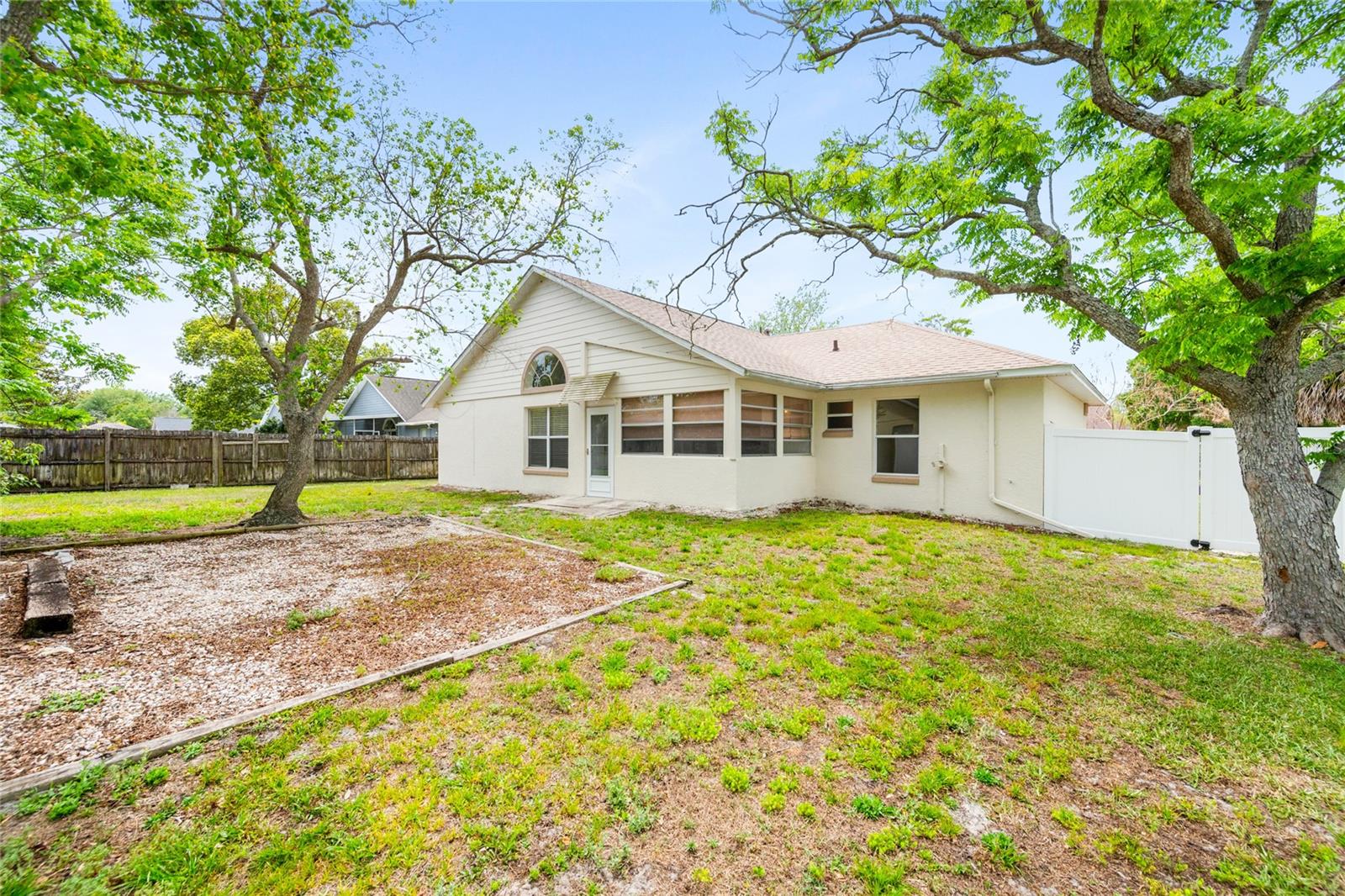 Image 28 of 37 For 2419 Maywood Street