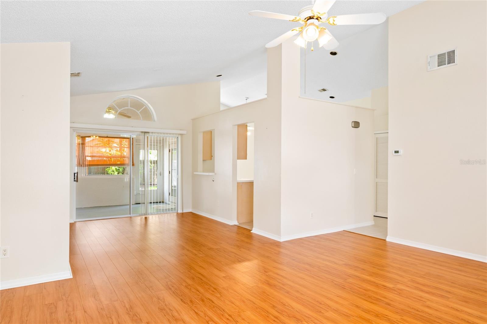 Image 6 of 37 For 2419 Maywood Street