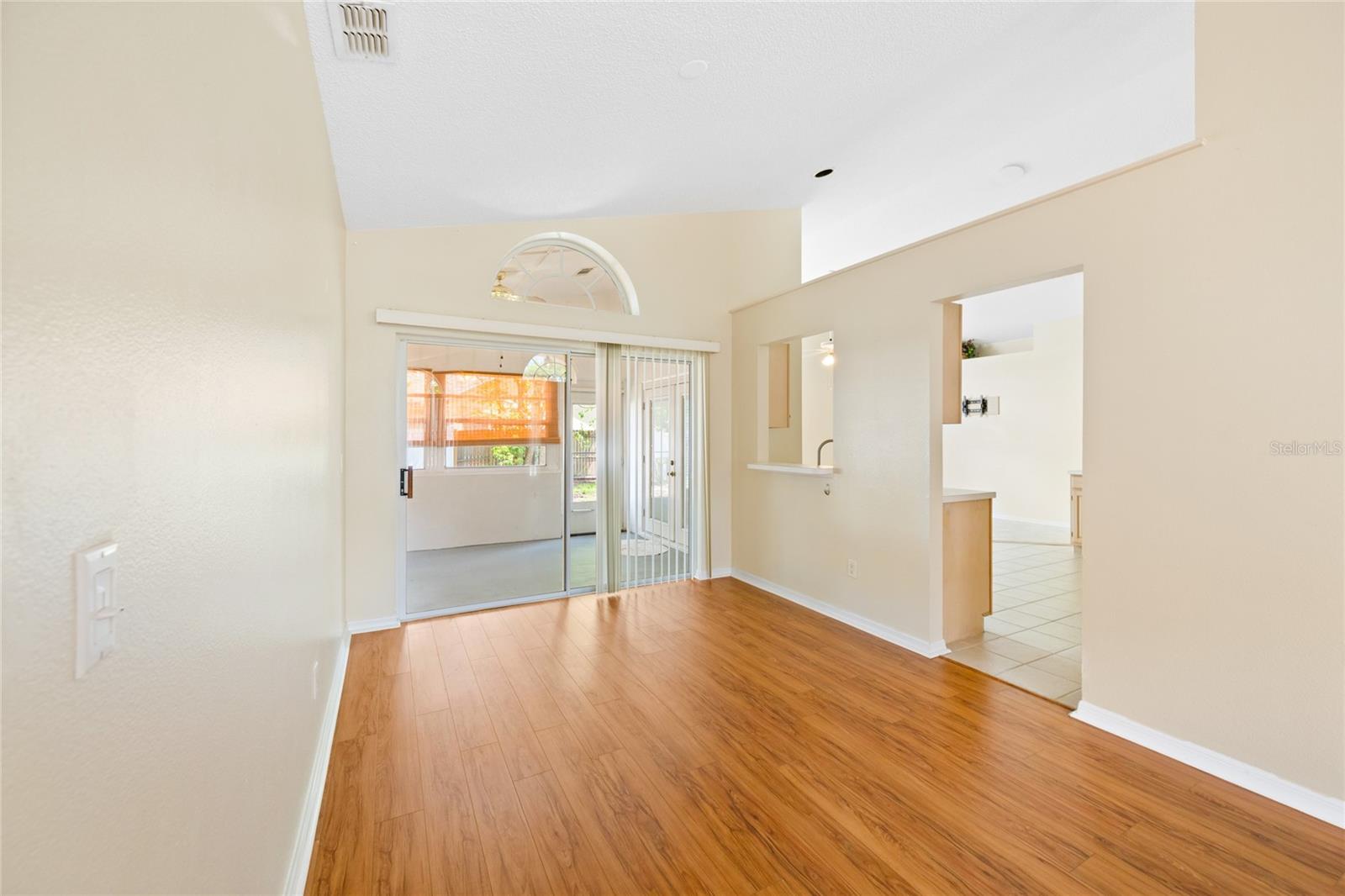 Image 8 of 37 For 2419 Maywood Street