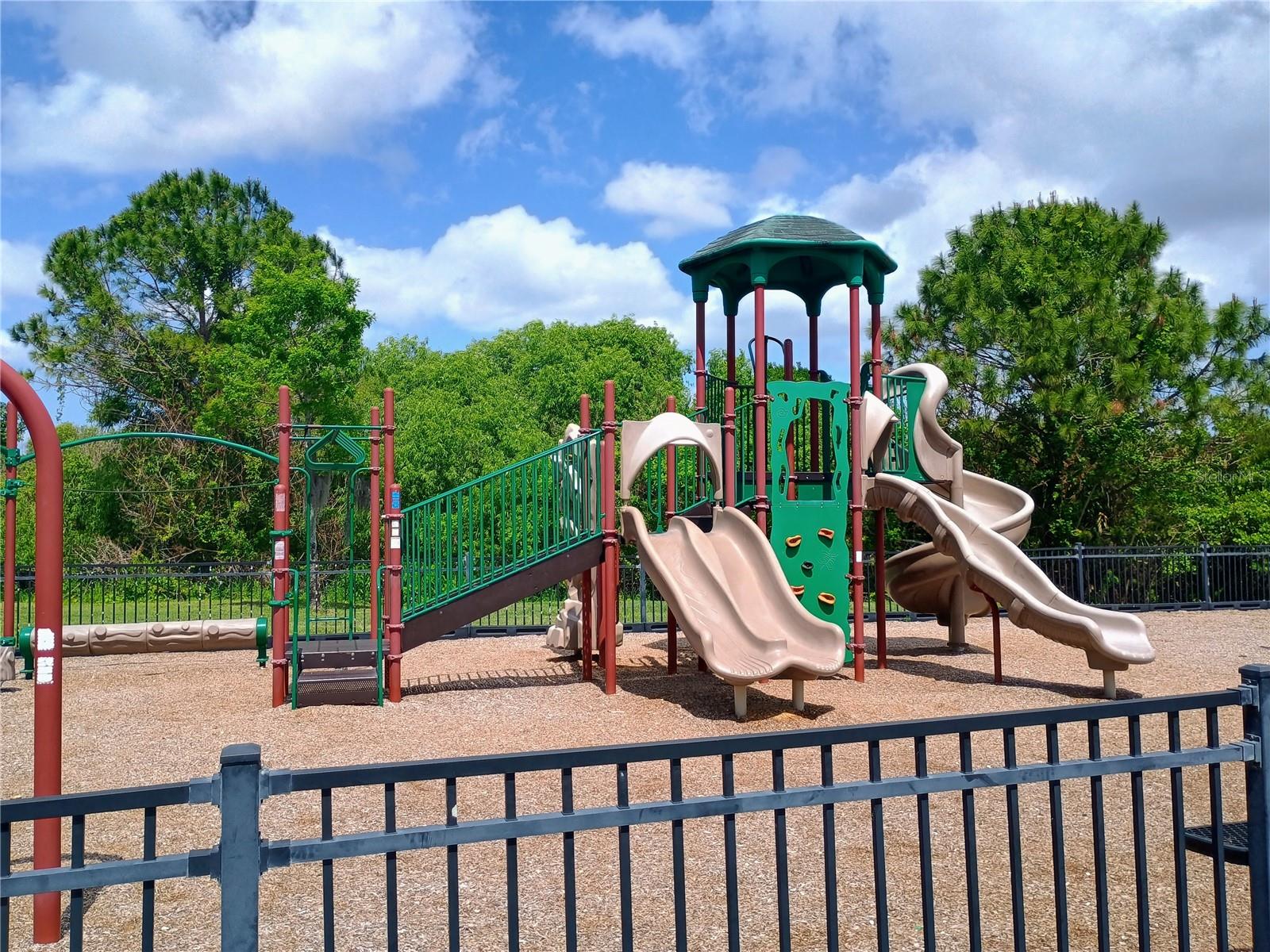 Image 15 of 51 For 14084 Bridgewater Crossings Boulevard