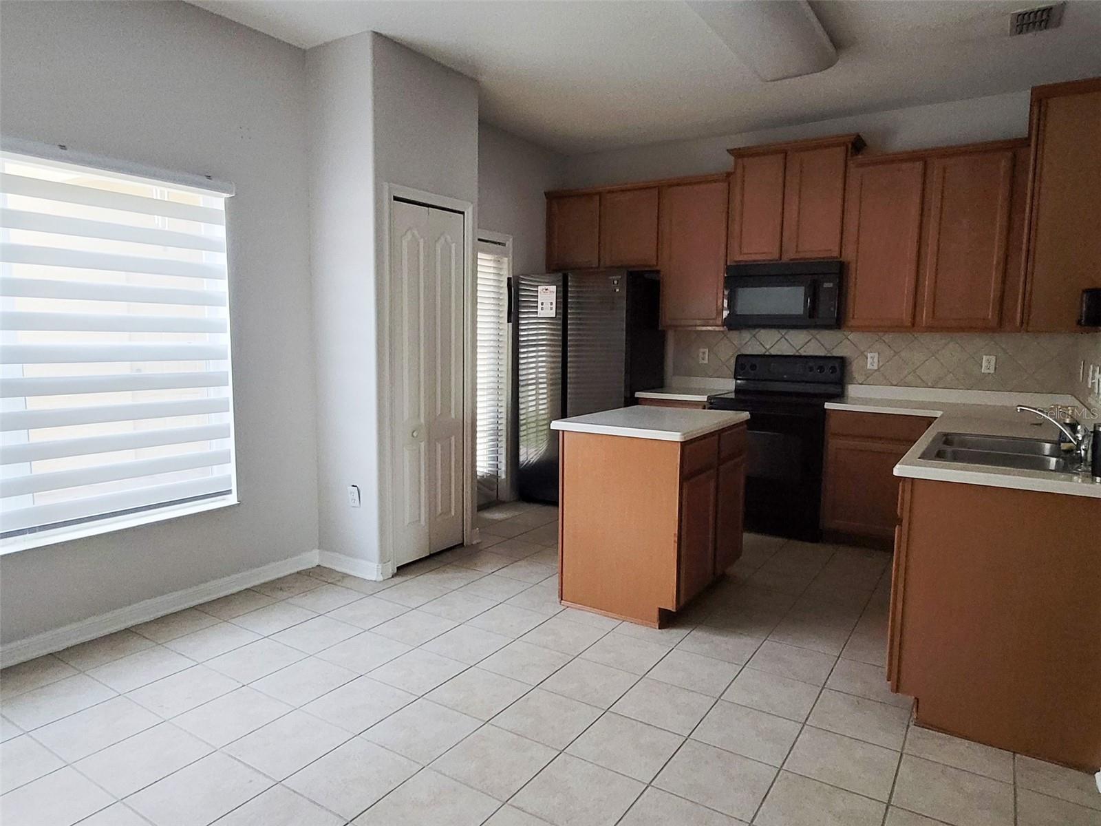 Image 3 of 51 For 14084 Bridgewater Crossings Boulevard