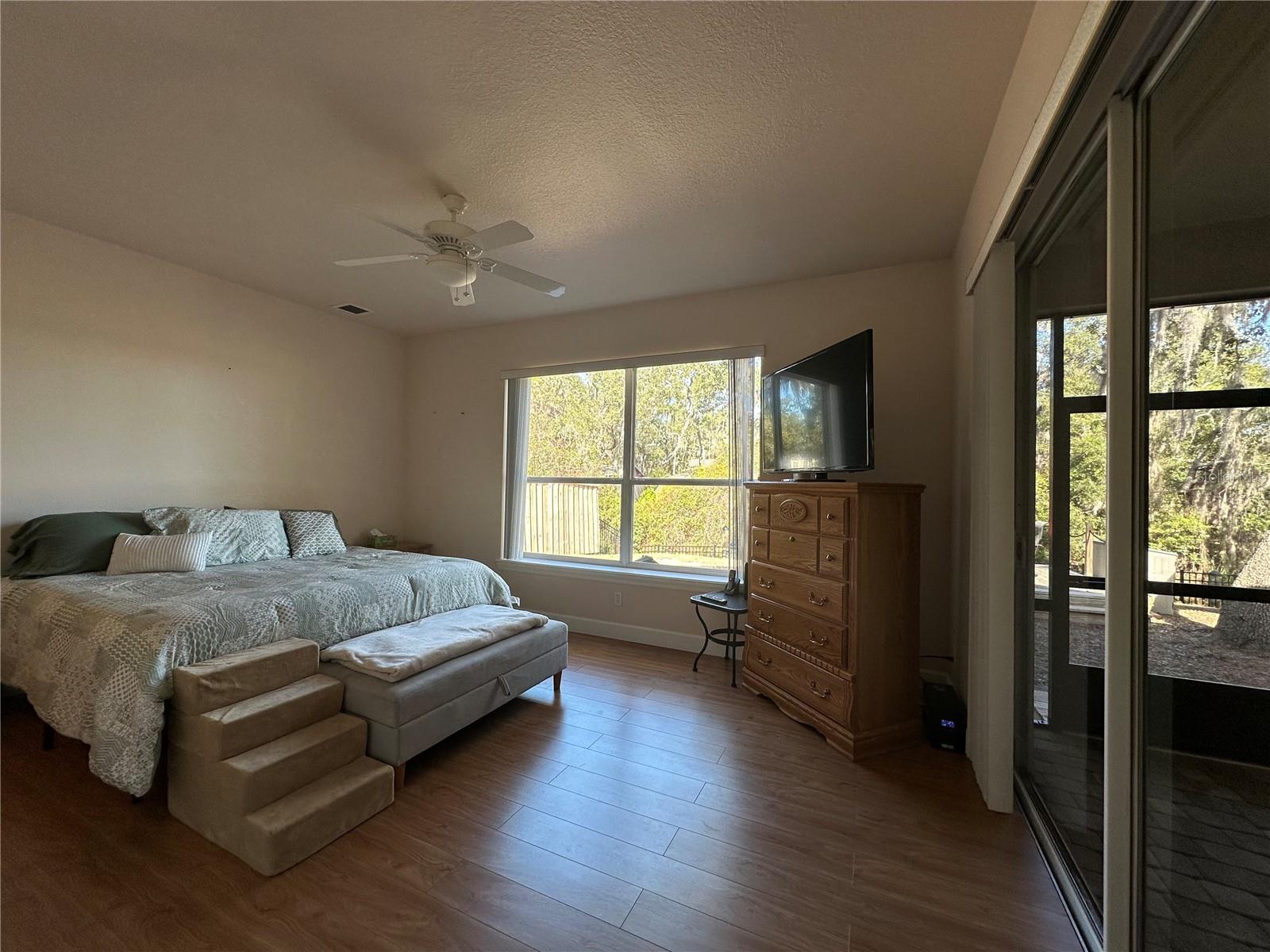 Image 12 of 64 For 24907 135th Street