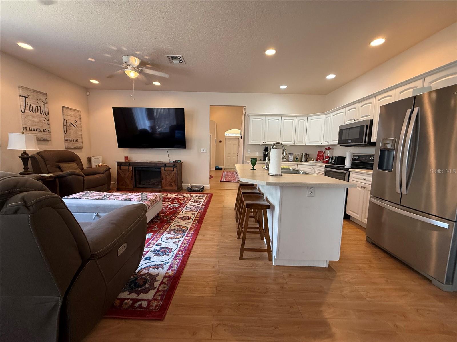 Image 9 of 64 For 24907 135th Street