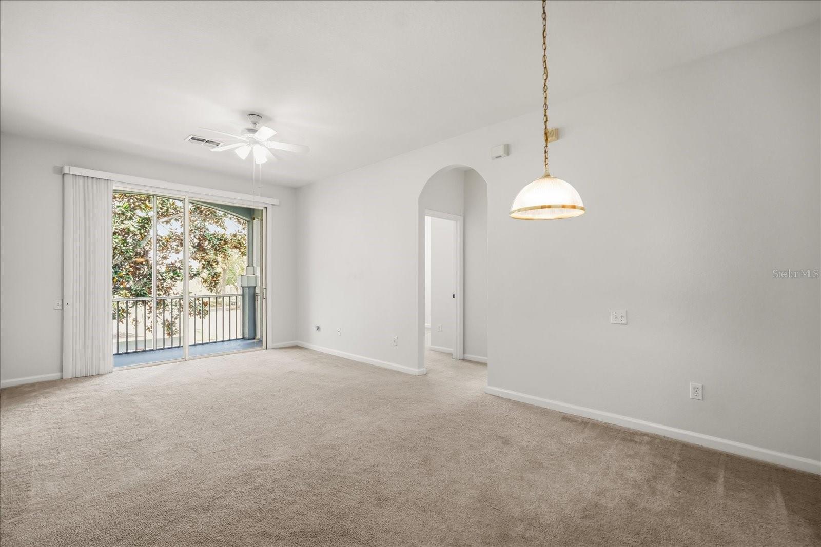 Image 3 of 26 For 8101 Coconut Palm Way 205