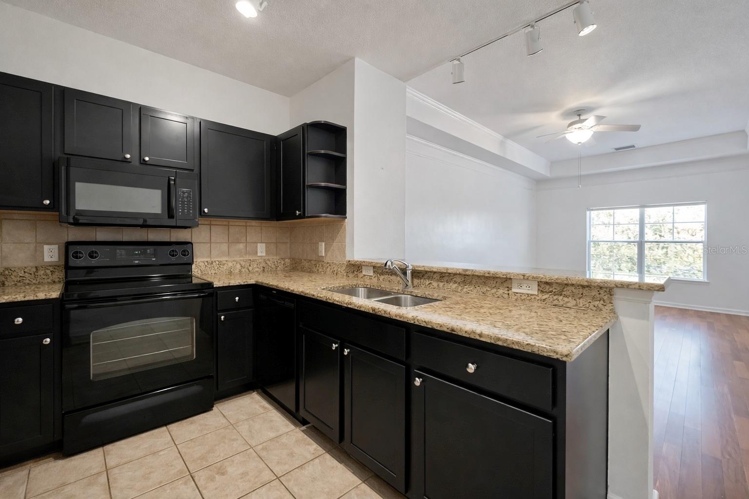 Image 8 of 18 For 4207 Dale Mabry Highway 6410