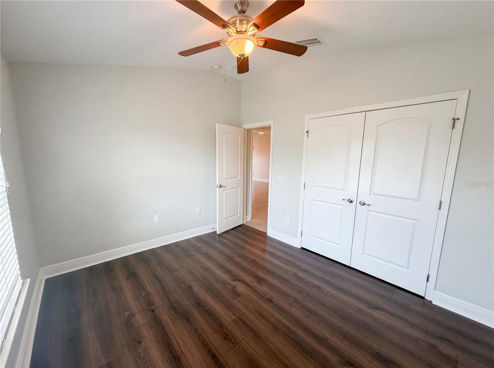 Image 17 of 39 For 16338 Vine Cliff Avenue