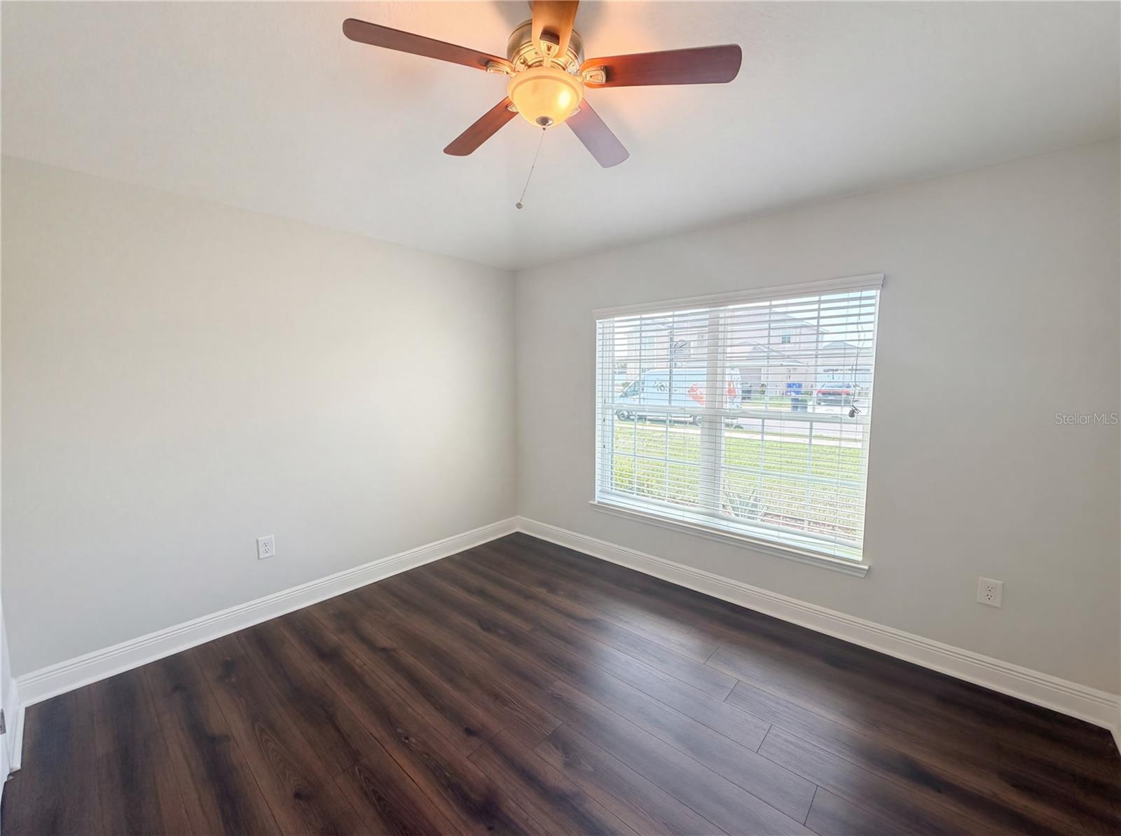 Image 18 of 39 For 16338 Vine Cliff Avenue