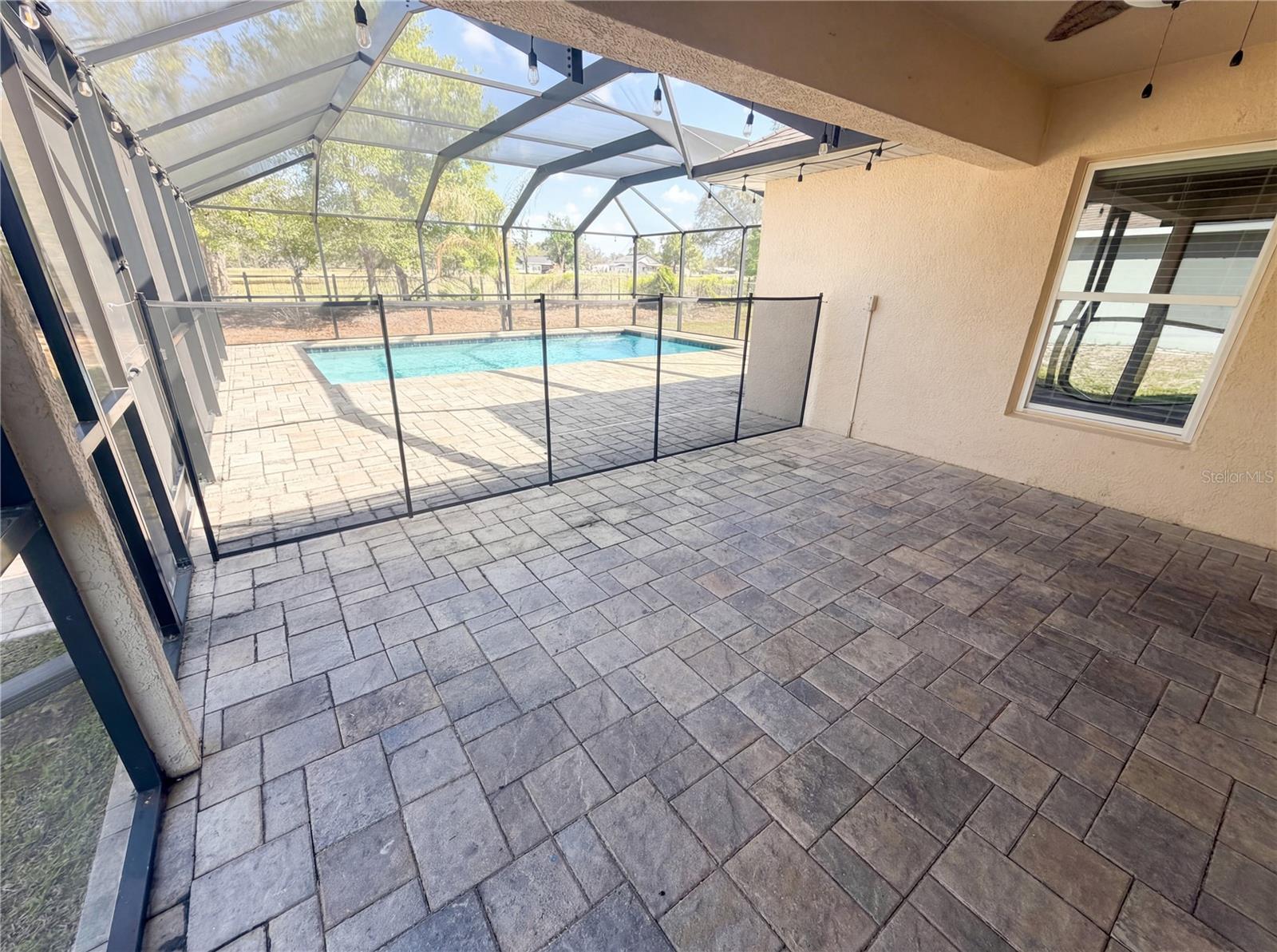 Image 33 of 39 For 16338 Vine Cliff Avenue