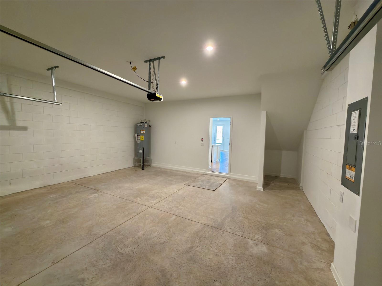 Image 32 of 55 For 10059 Gazebo Alley